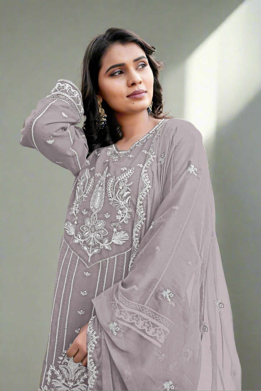 Luminous Thread Luxe Pakistani Suit LXPK0051