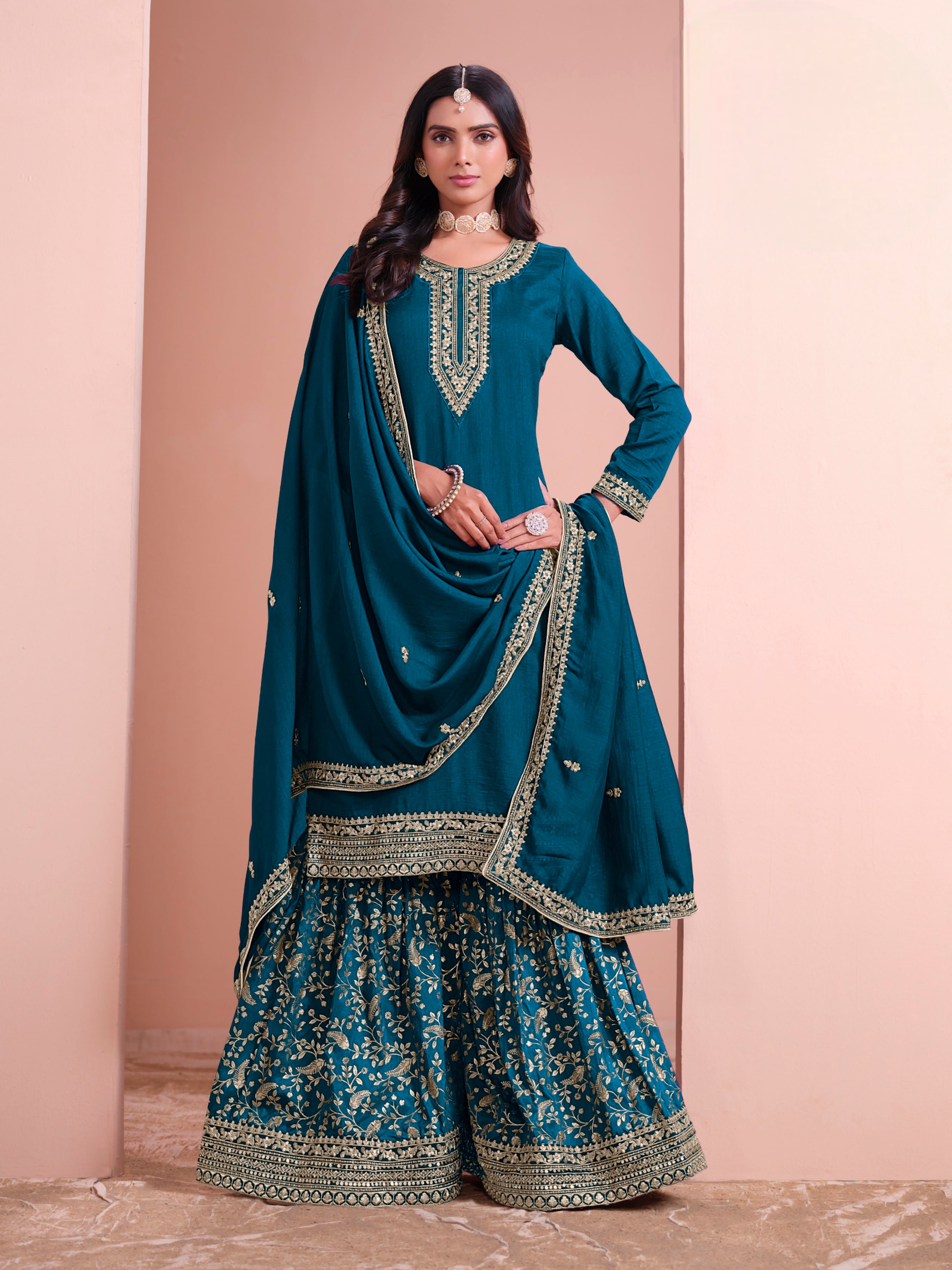 Soft Radiance Chinon fab SHARARA EASR0054