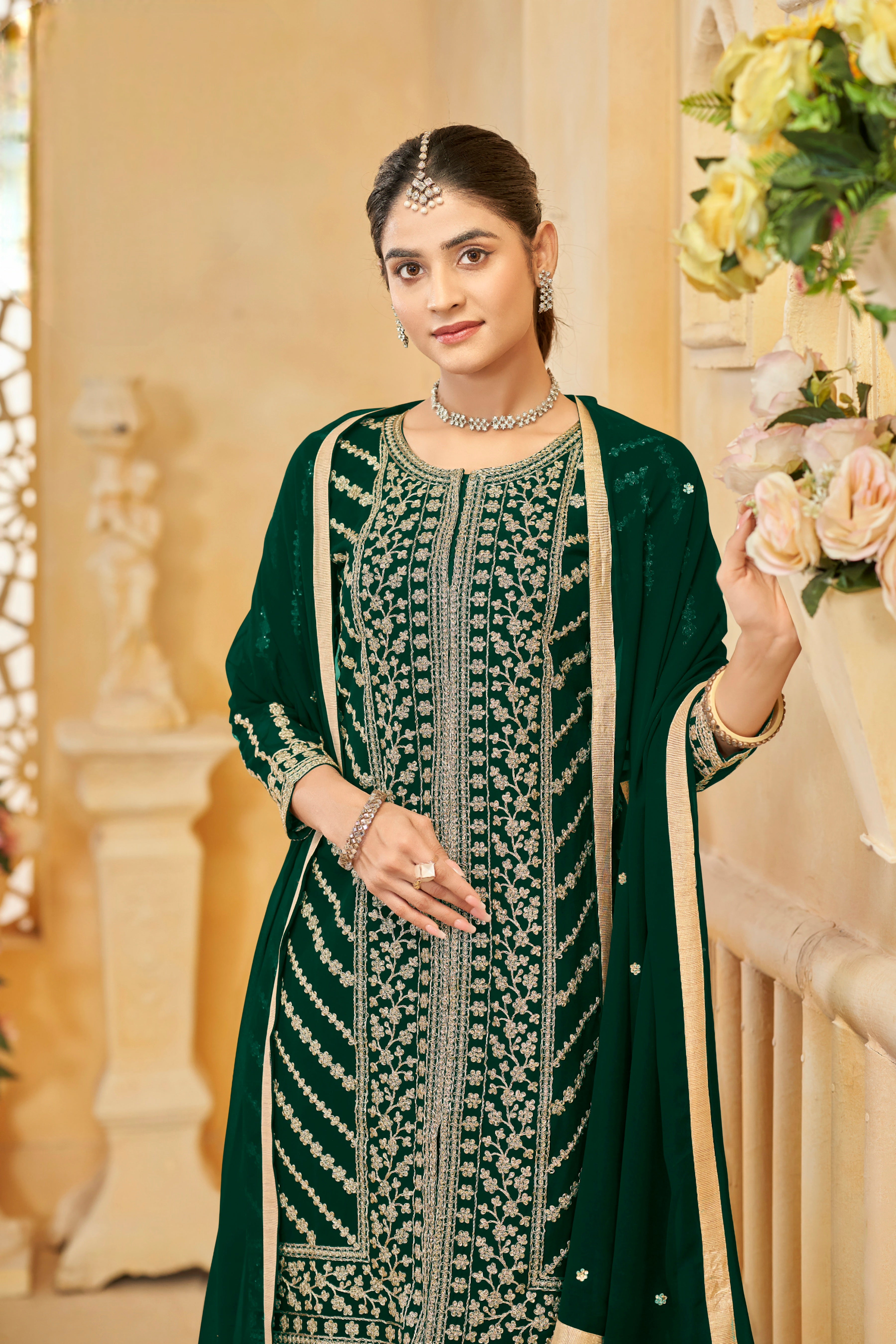 Whispers of Elegance SHARARA EASR0056