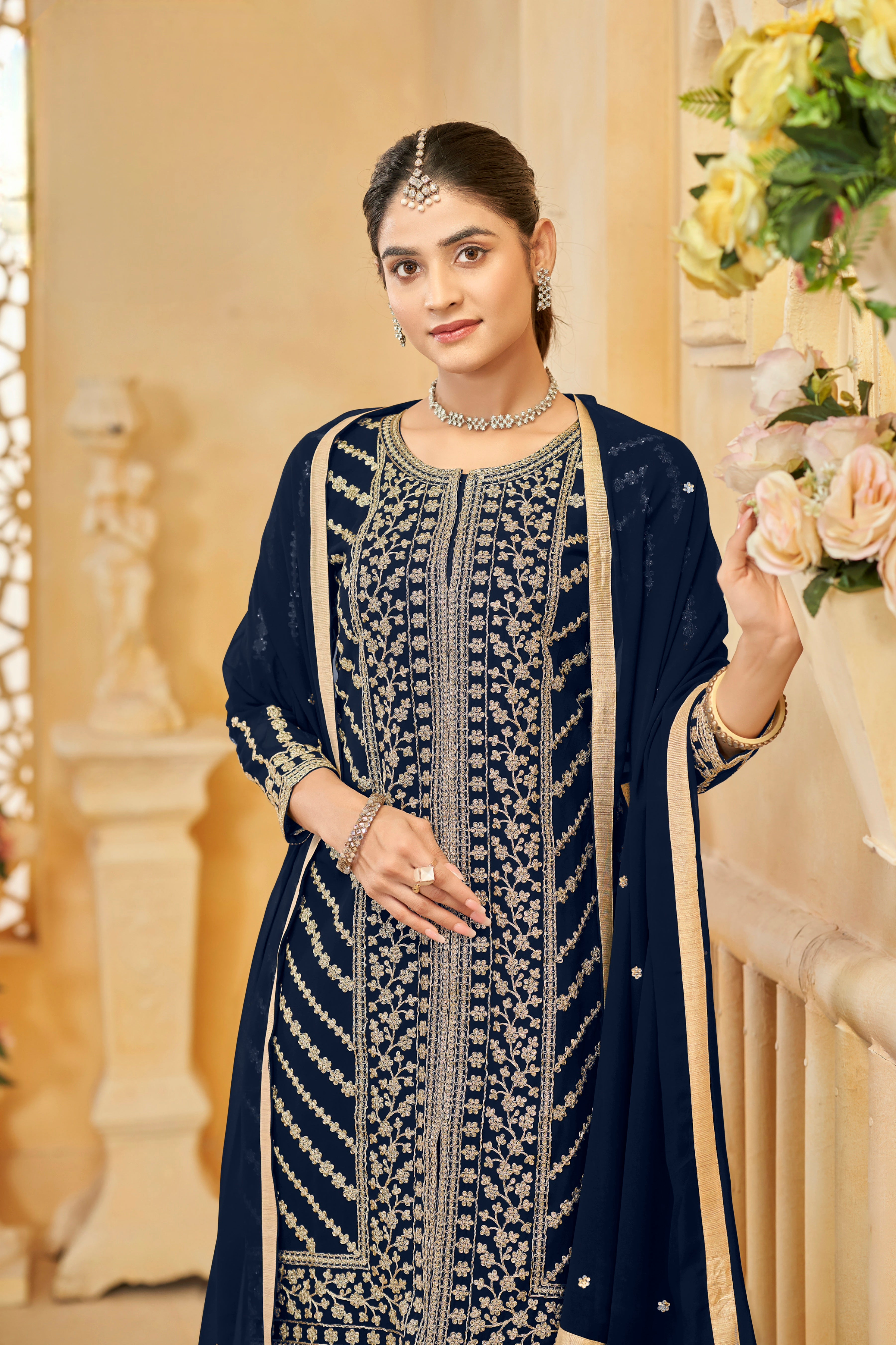 Whispers of Elegance SHARARA EASR0056