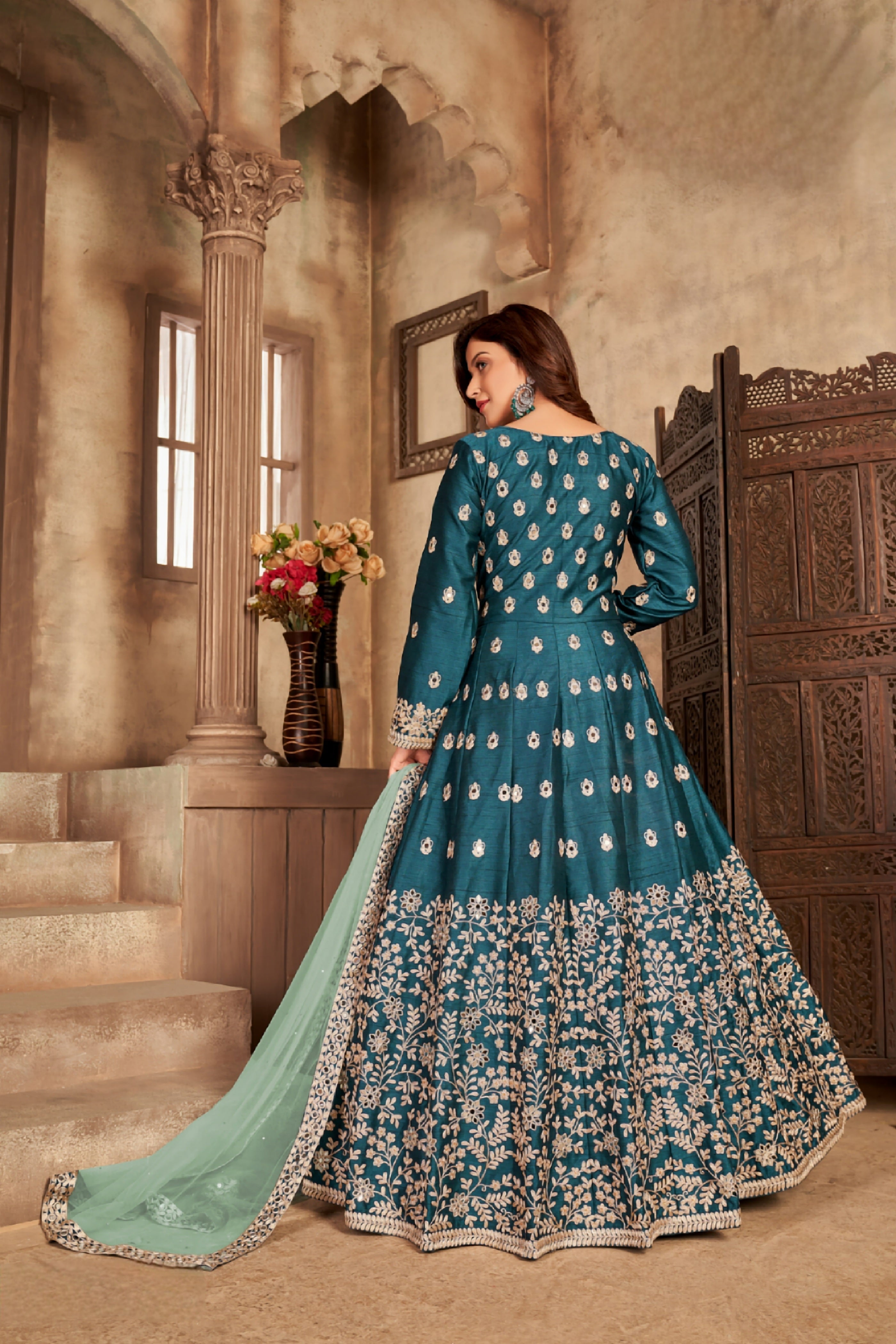 VELVET FABRIC DESIGNER GOWN  LXGW0012