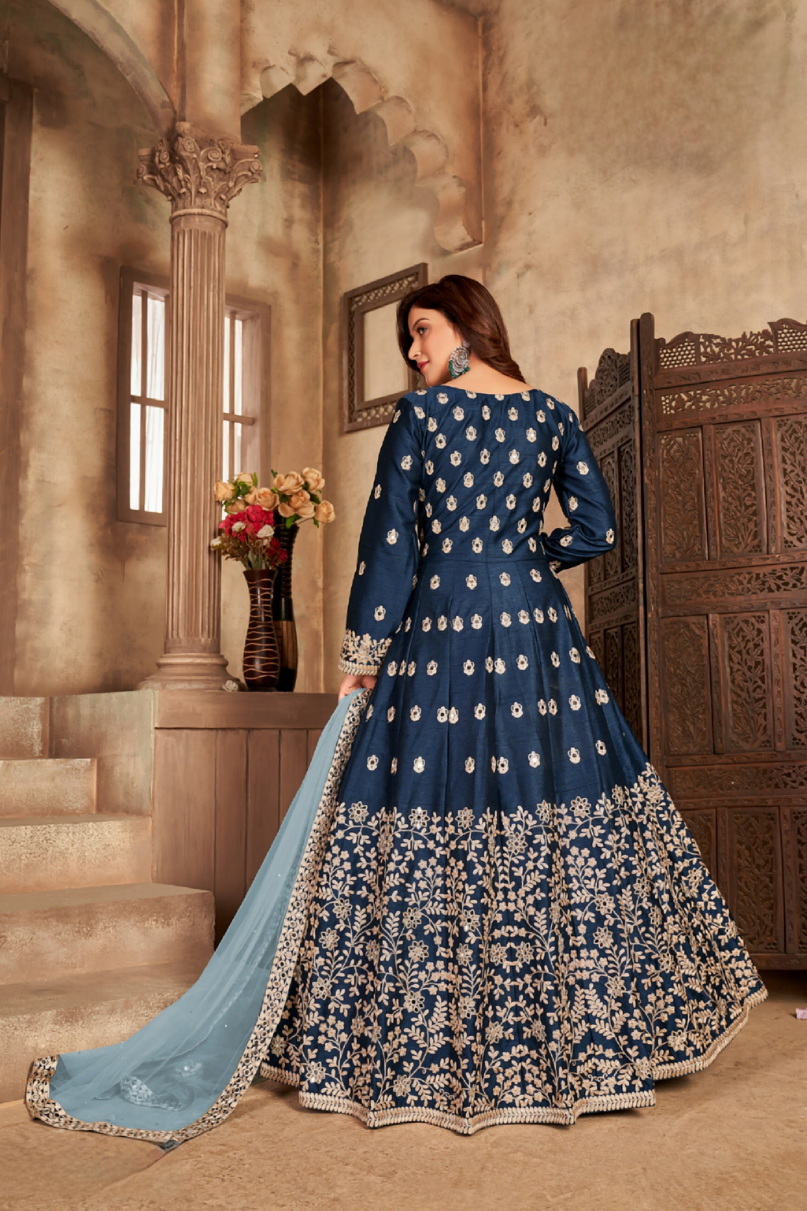 VELVET FABRIC DESIGNER GOWN  LXGW0012