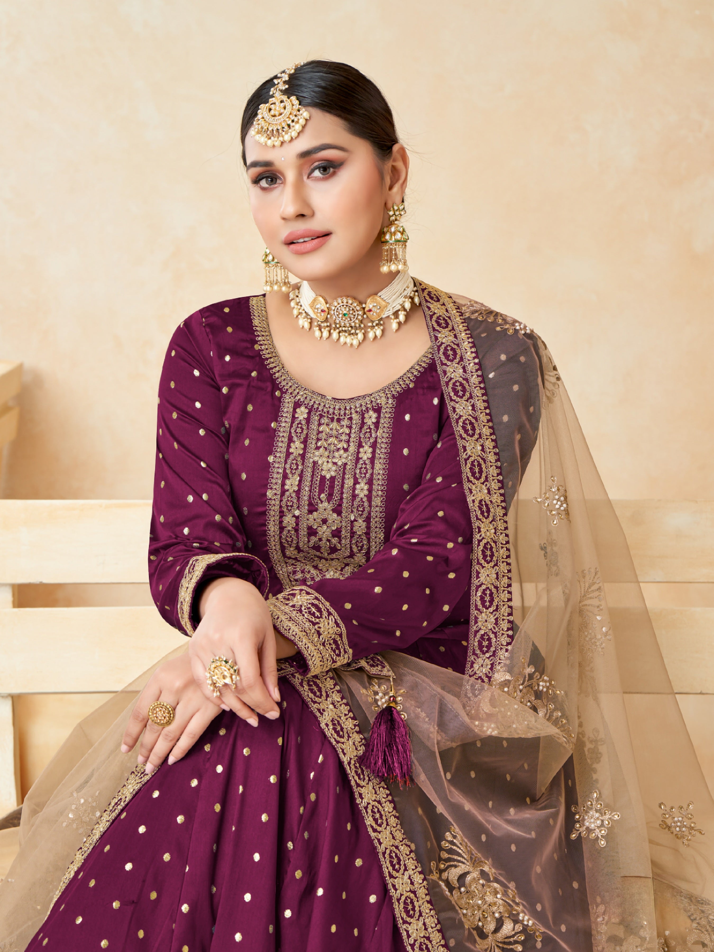 Taffeta Grace embroidered Gown EAGW0061