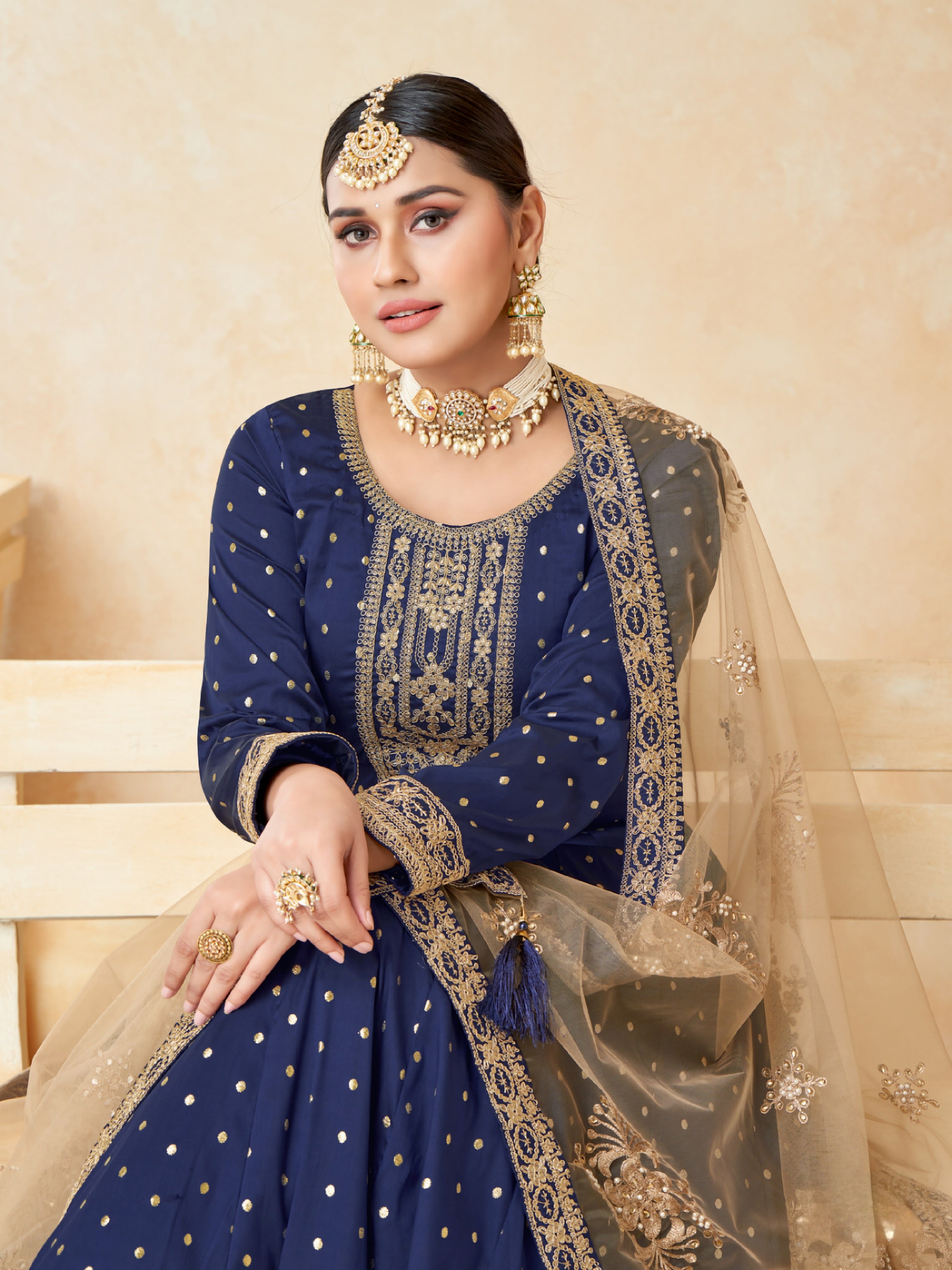 Taffeta Grace embroidered Gown EAGW0061