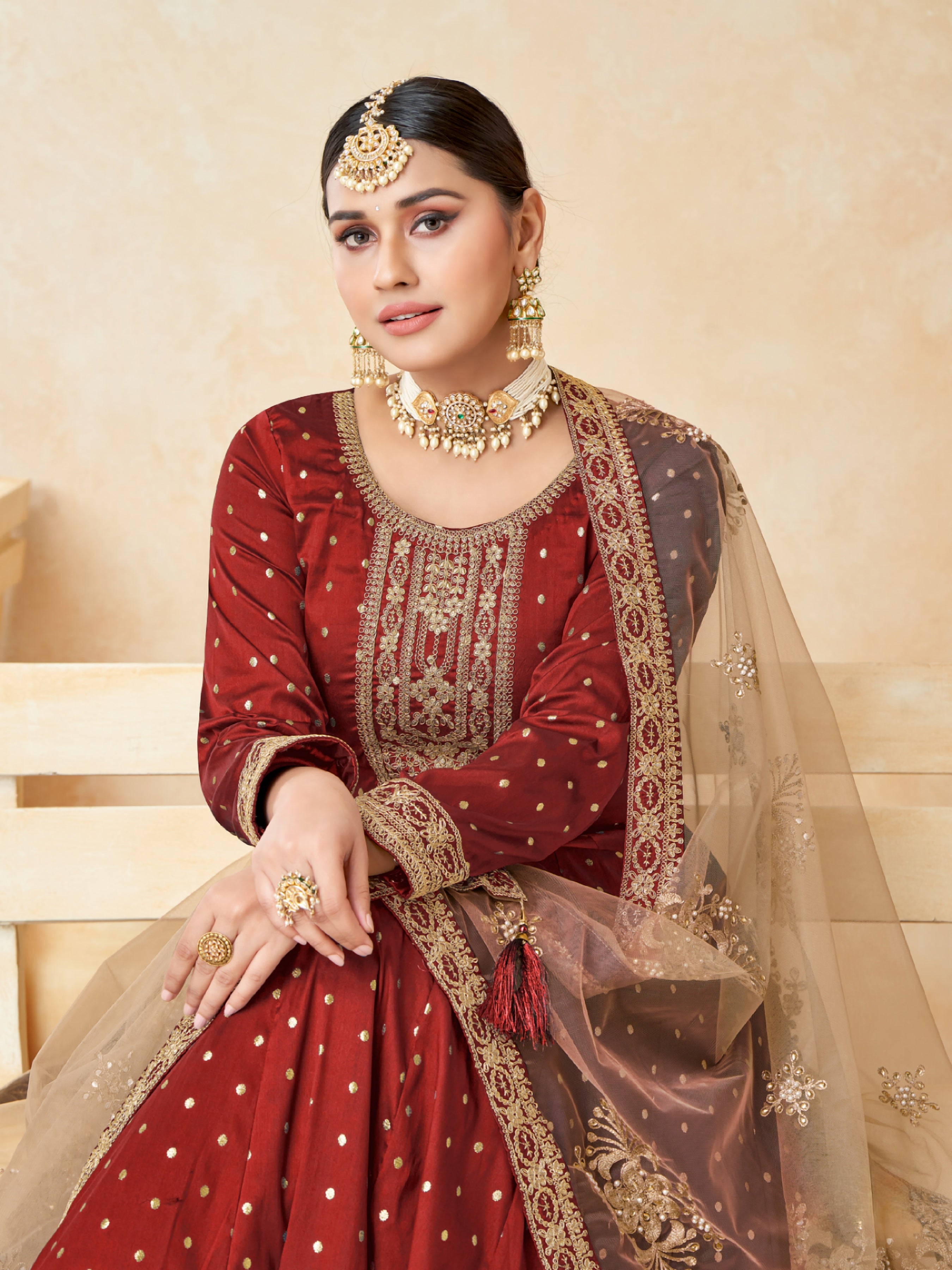 Taffeta Grace embroidered Gown EAGW0061