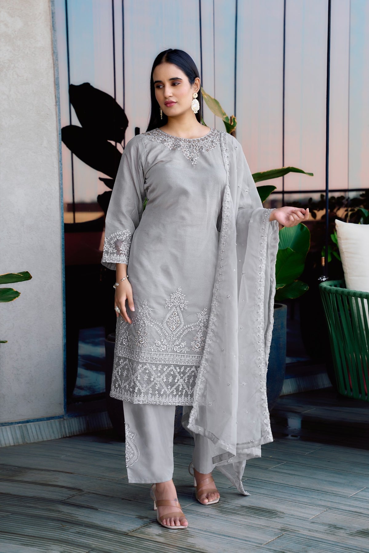 Pearl Mist Organza Set Pakistani Suit EAPK0061