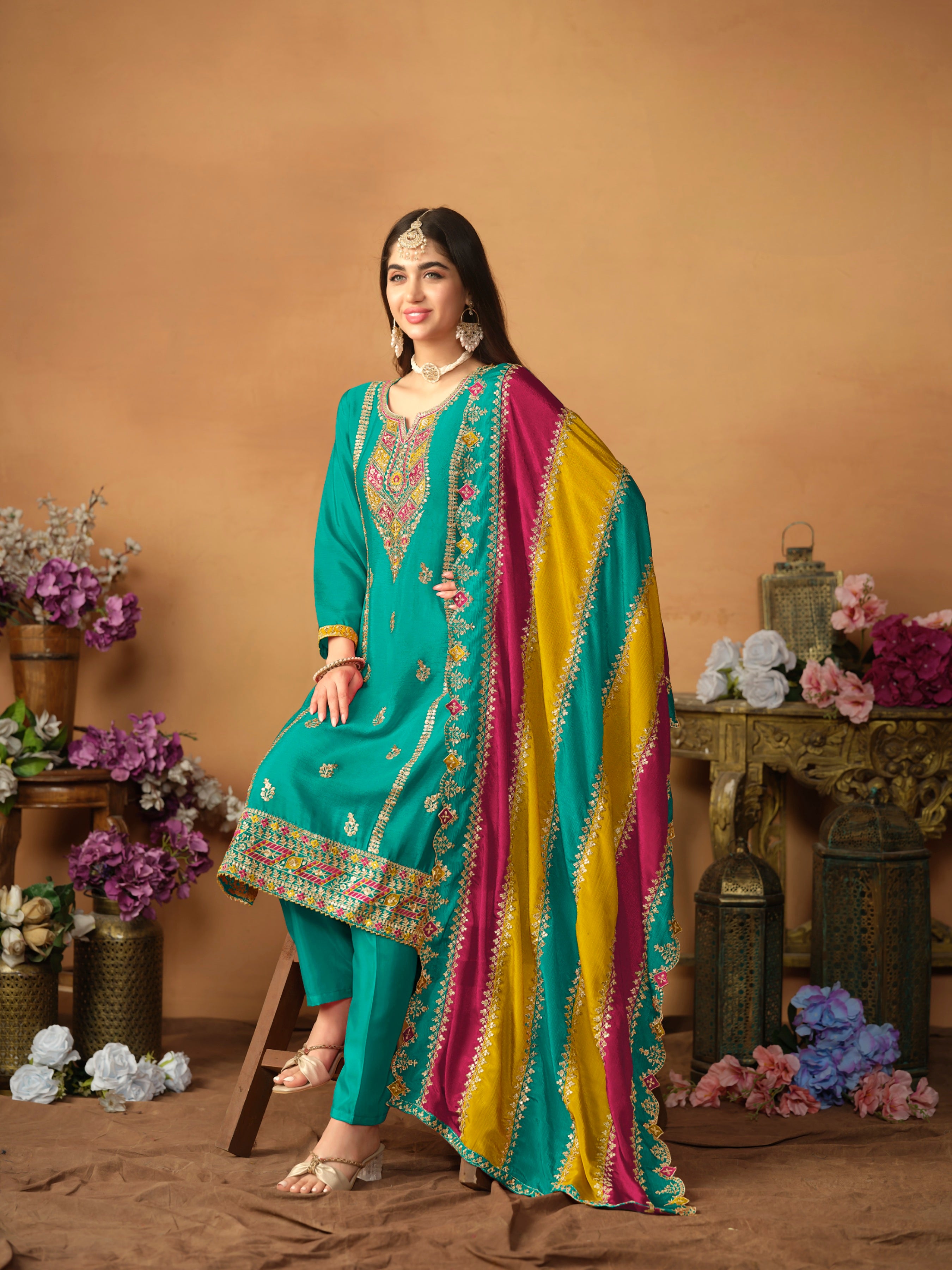 CHINON SILK DESIGNER SUIT EAST0022