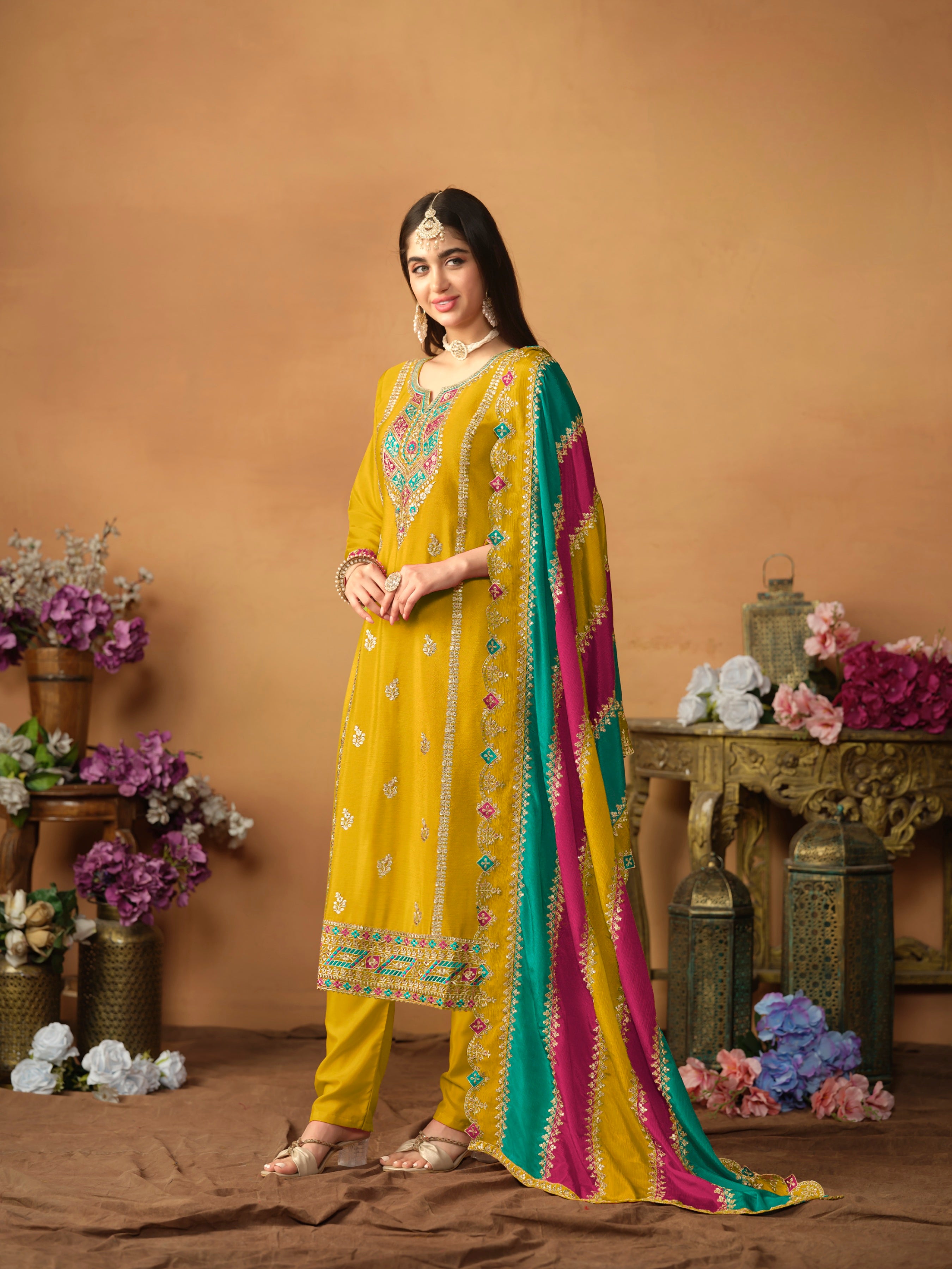 CHINON SILK DESIGNER SUIT EAST0022