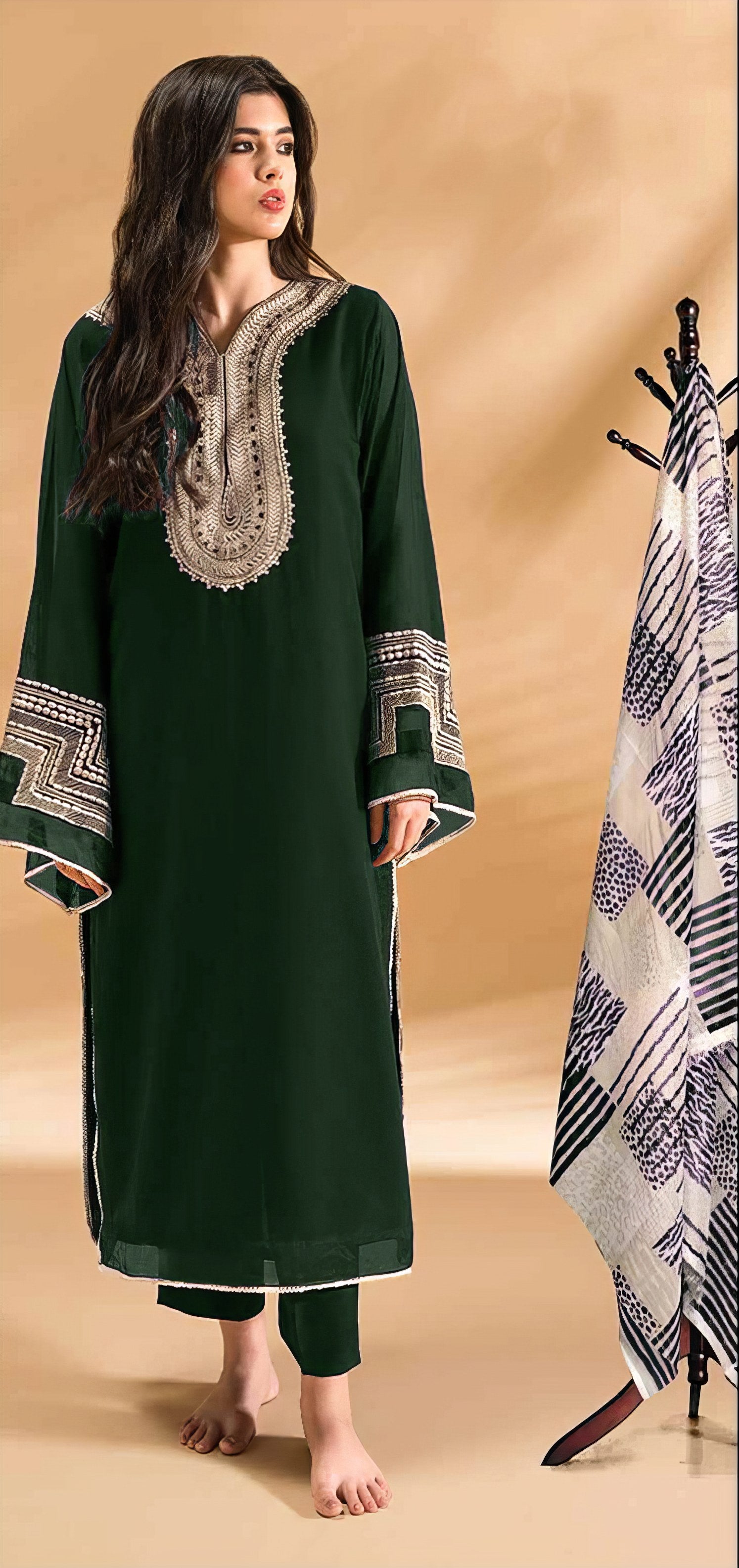 Heavy Georgette Pakistani suit EAPK0020