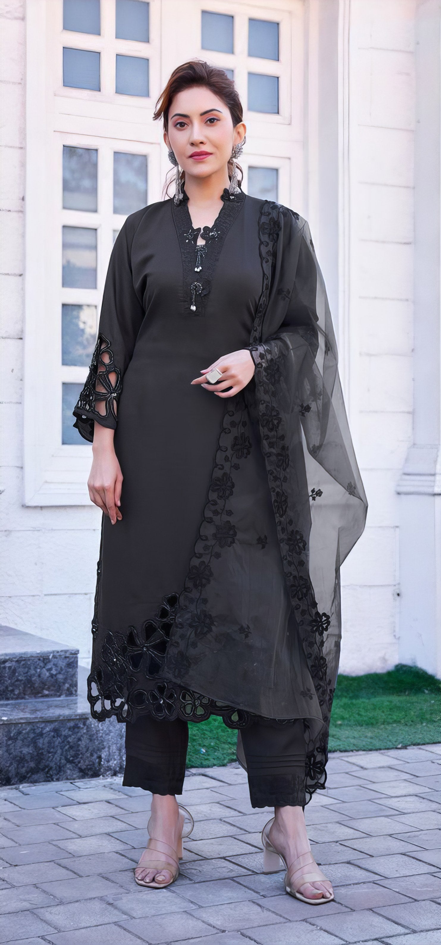 Velora Charm Premium Pakistani suit EAPK0022
