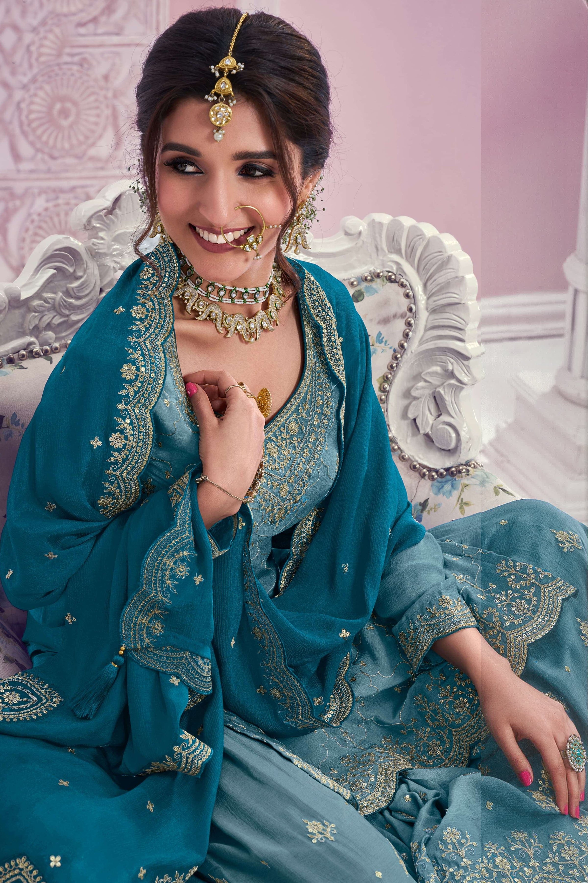 Twilight Royale SHARARA EASR00040