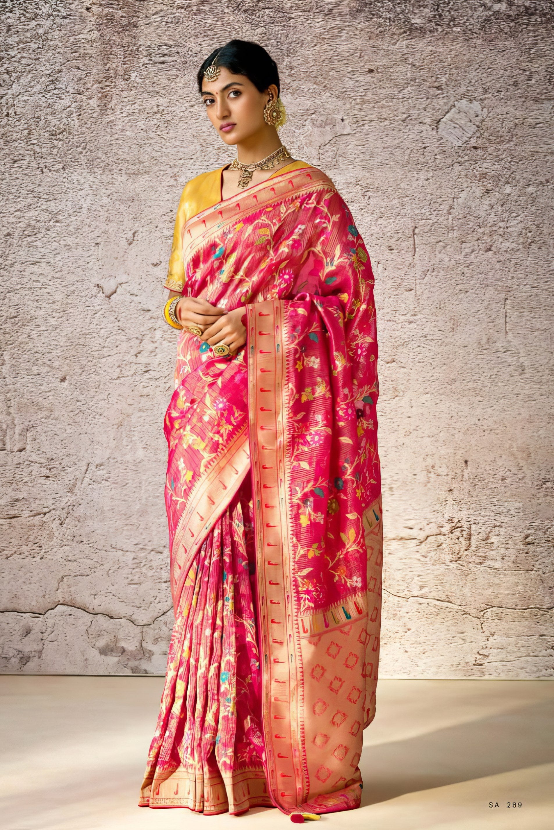 Kora Banarasi Art Silk Saree LXSE0047