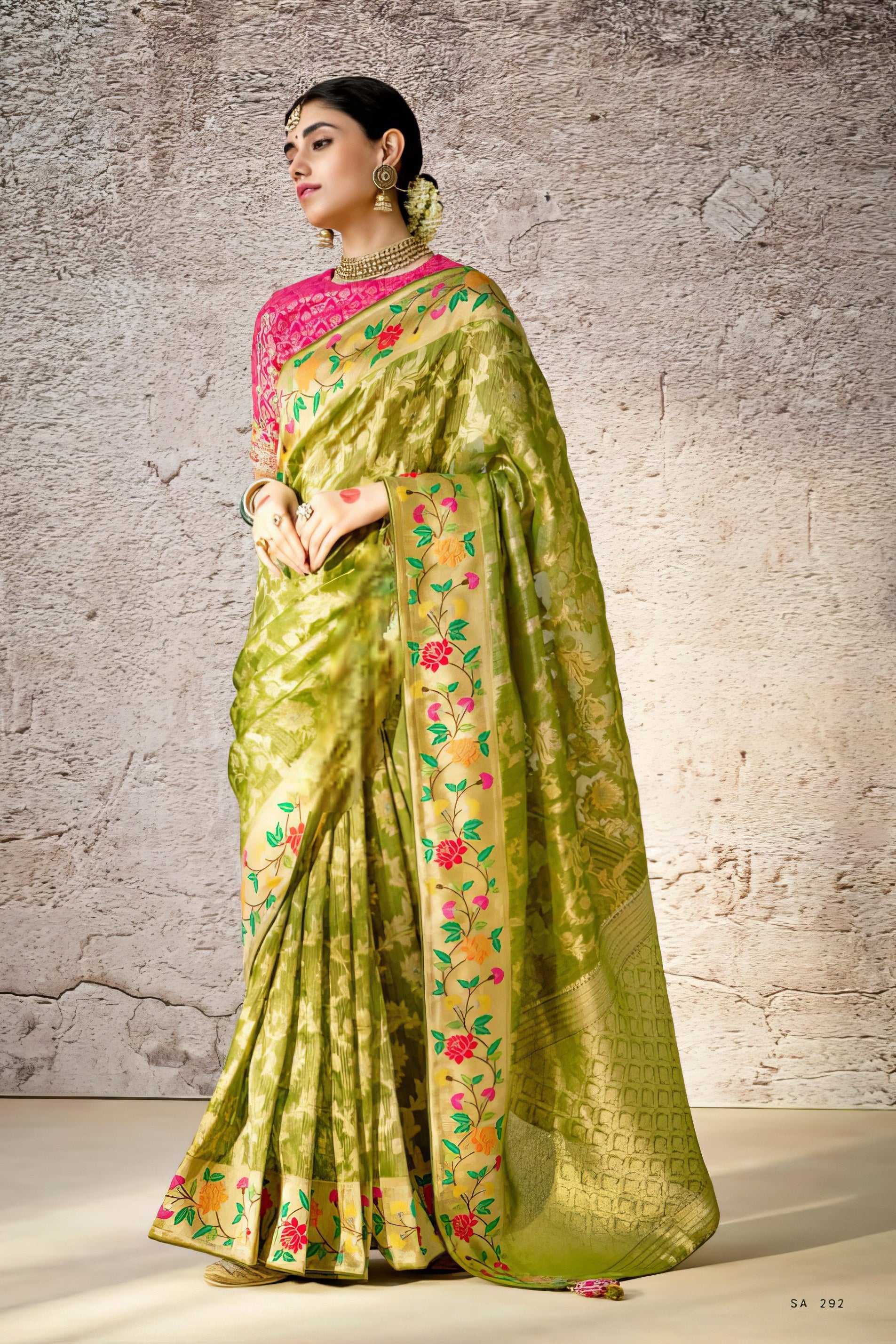 Banarasi Silk Saree LXSE00052