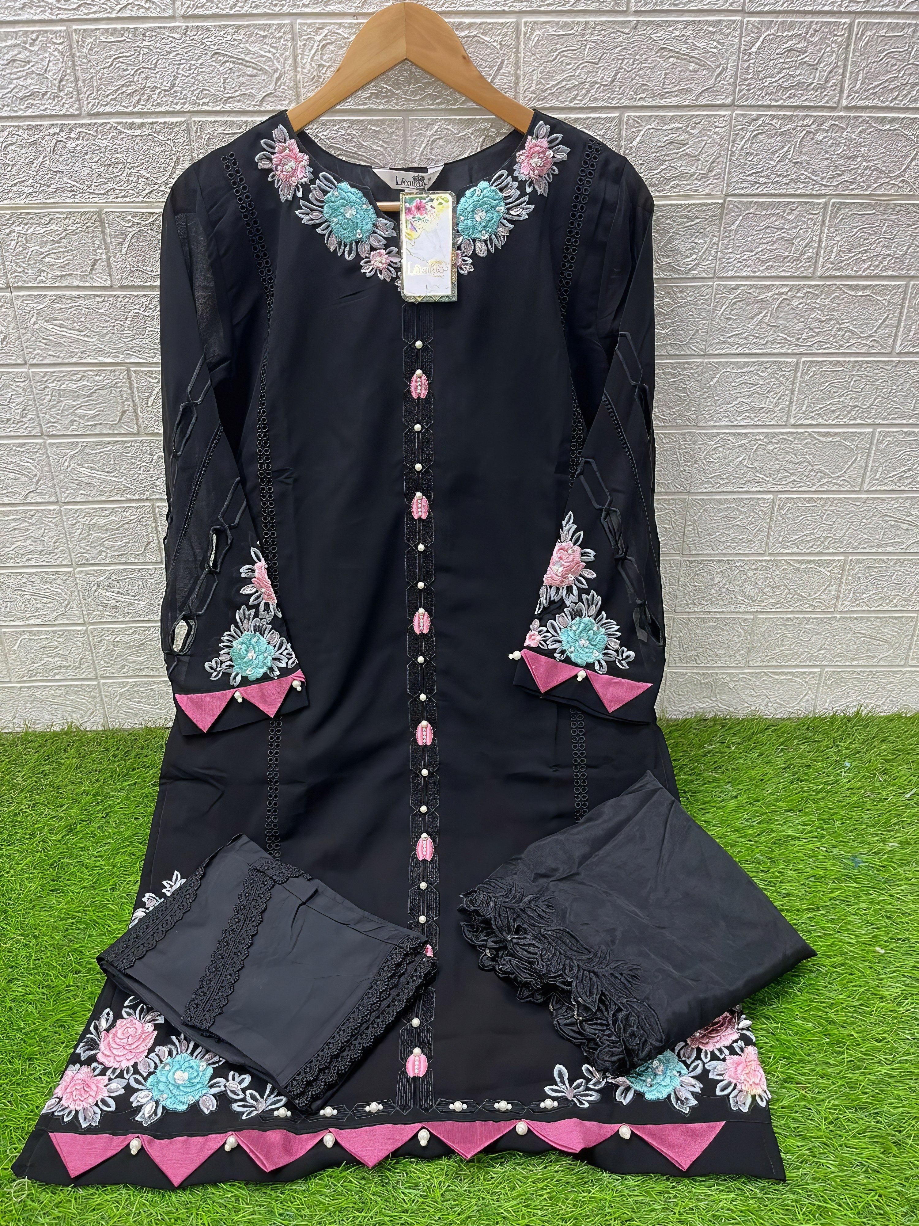 Zarqa Florenza Premium Pakistani Suit LXPK0058