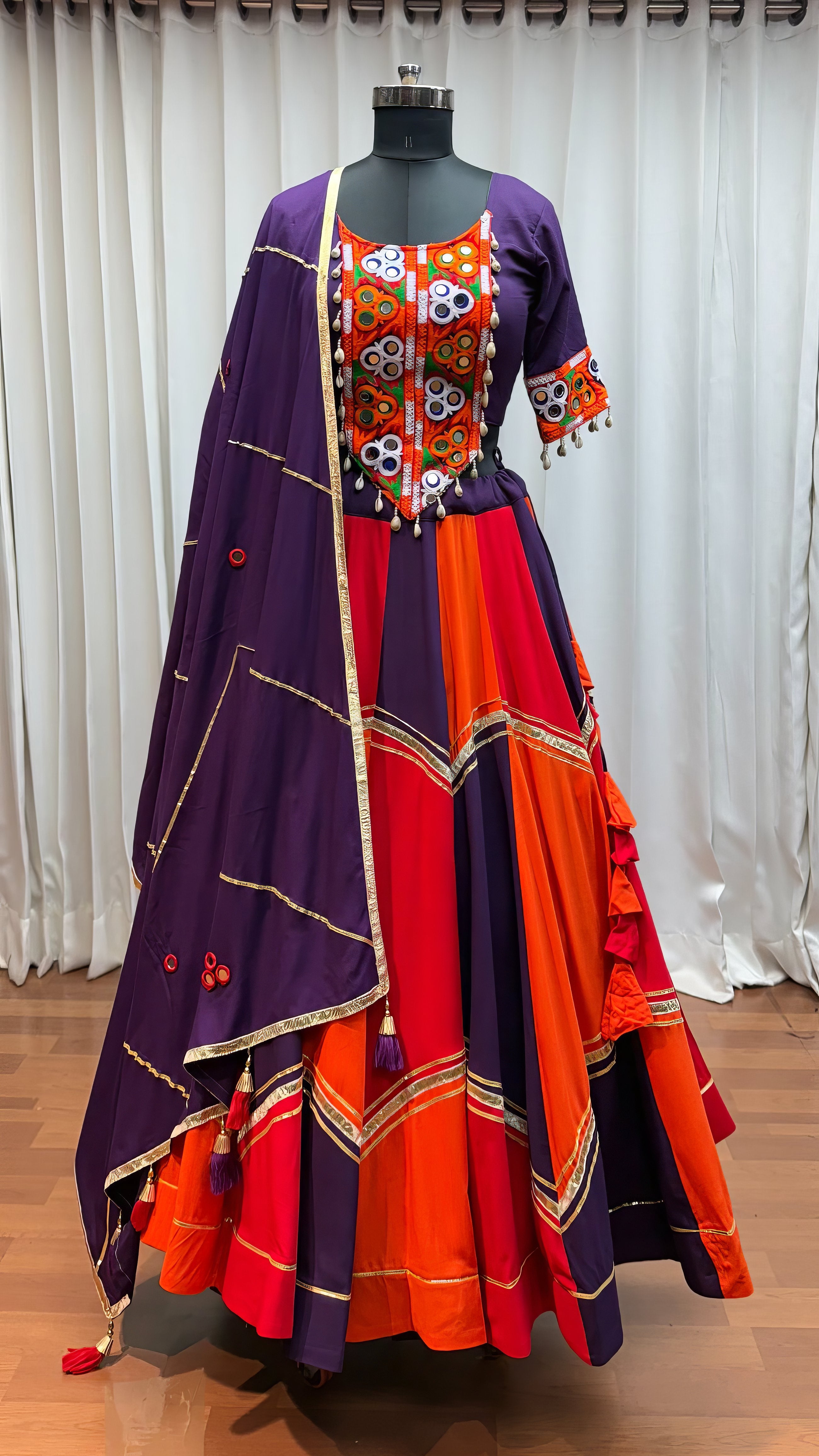 Raasrangini Lehenga Set NV0023