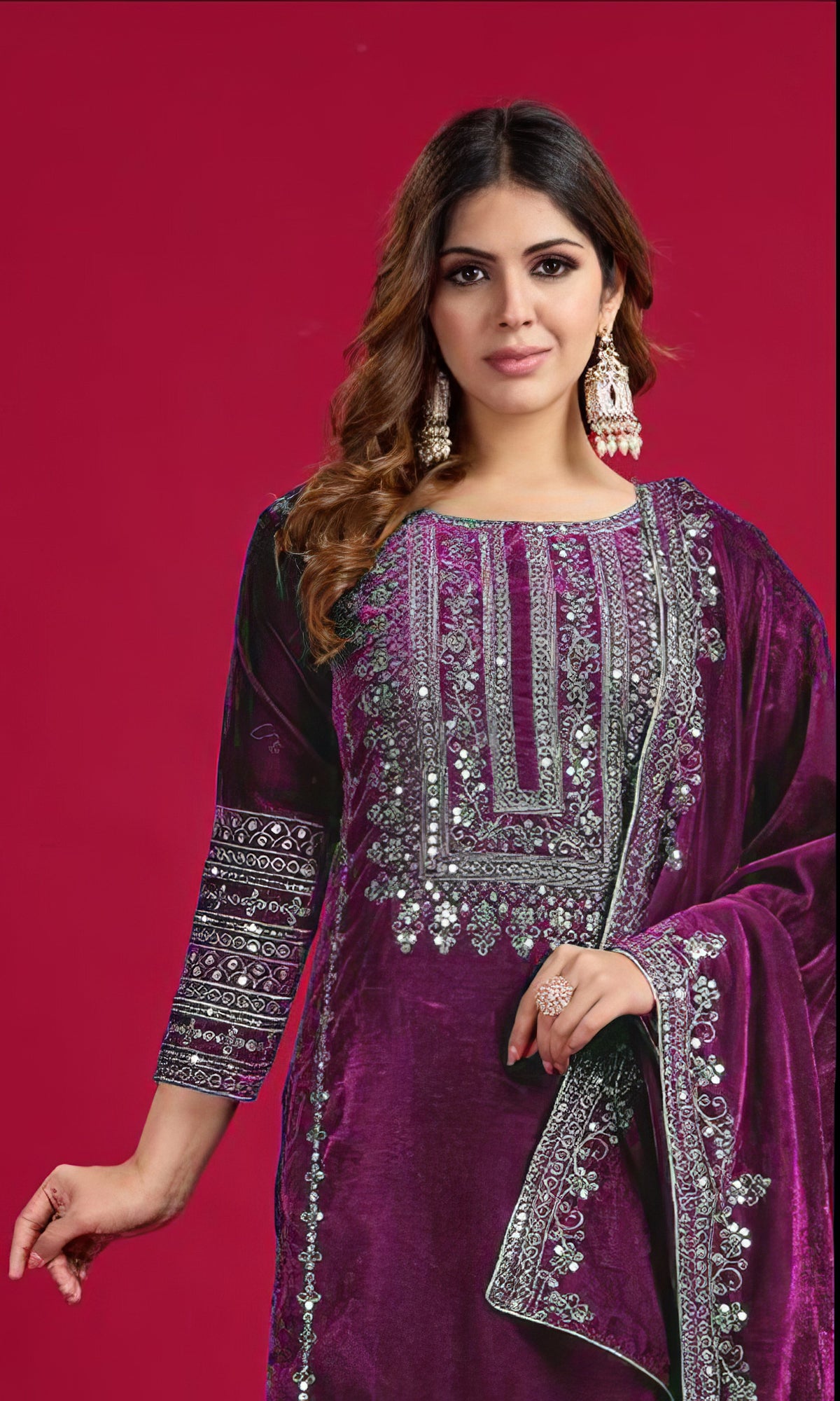 Chinon Charm Luxury Suit LXST0035