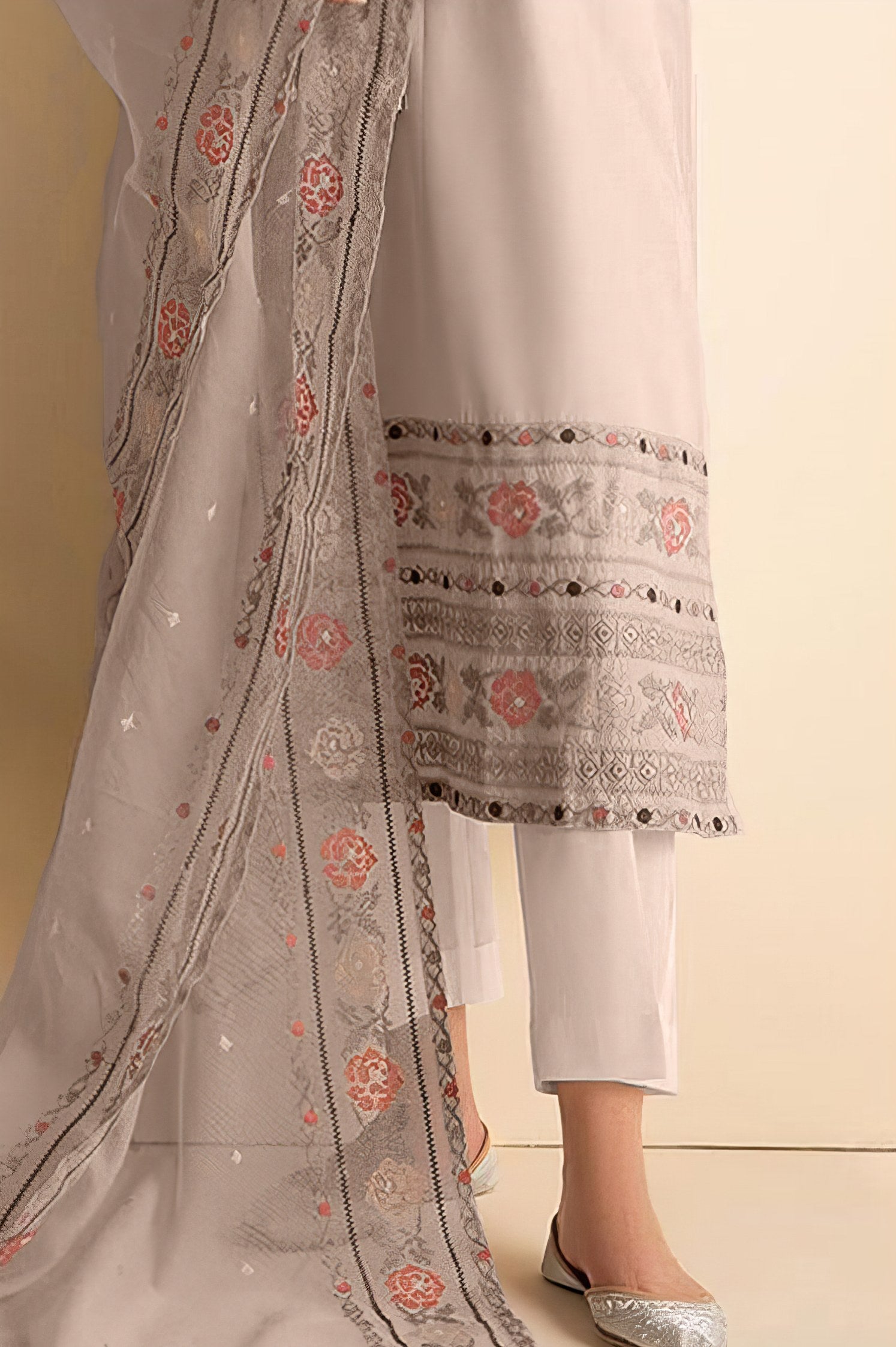 ViscoS Silk With Embroidered Pakistani suit LXPK0024
