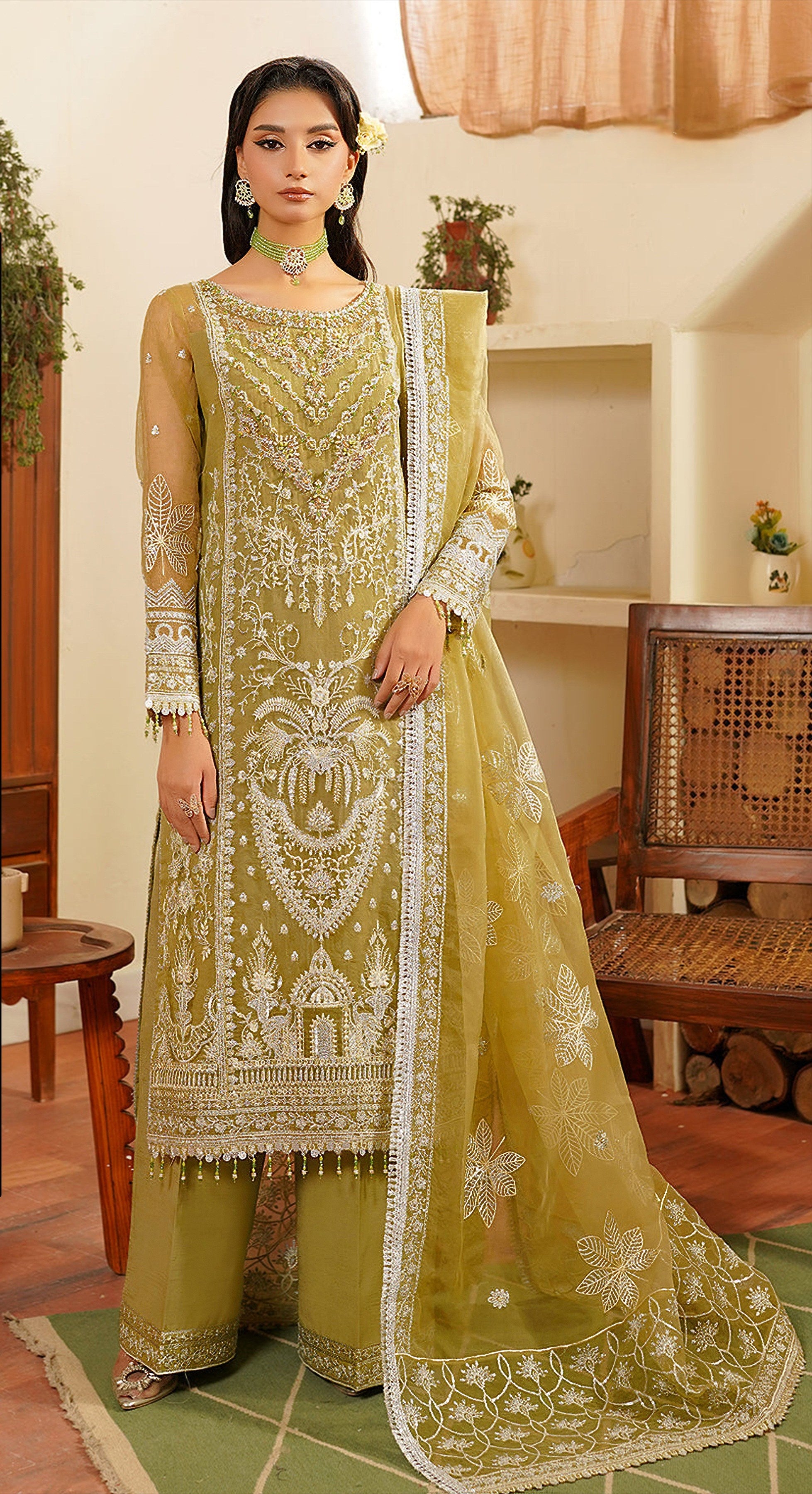 Organza Aura Embroidered Pakistani suit LXPK0032