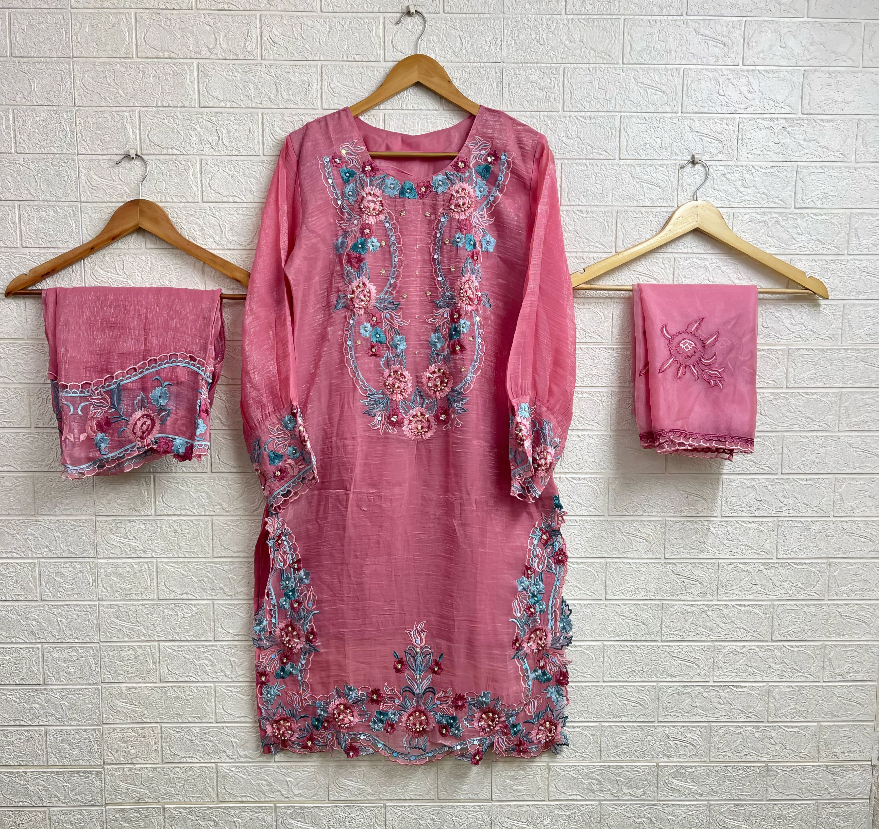 Zarmin Cutwork Pakistani Suit LXPK0068