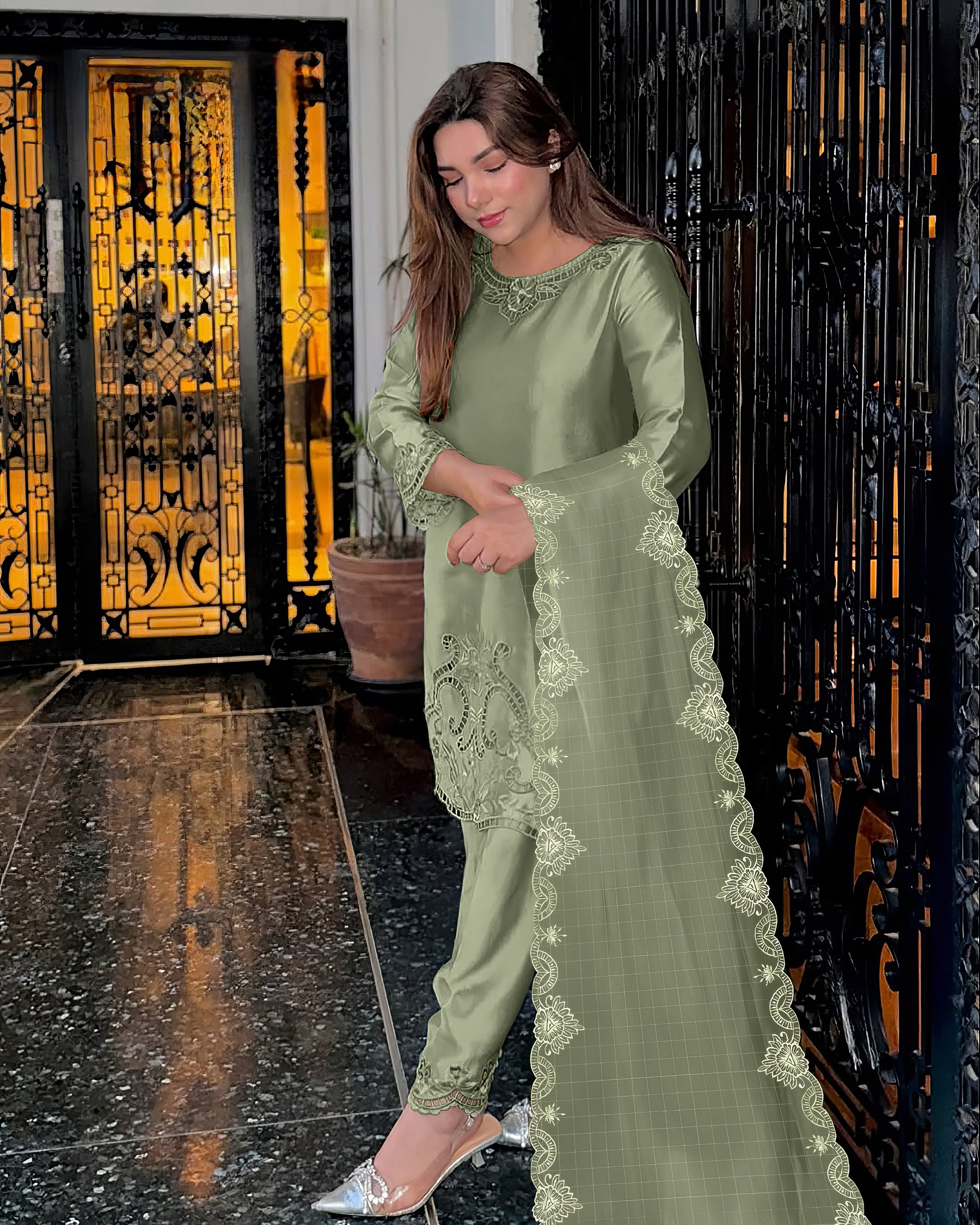 Nayra Sequin Embroidered Pakistani Suit LXPK0073