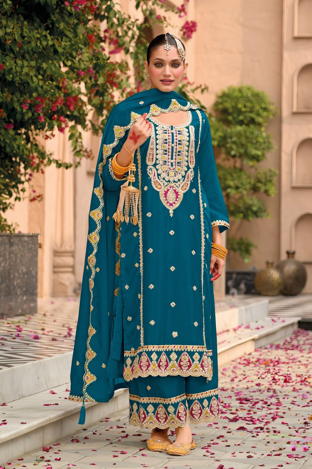 Chinon Charm Pakistani Suit EAPK0076