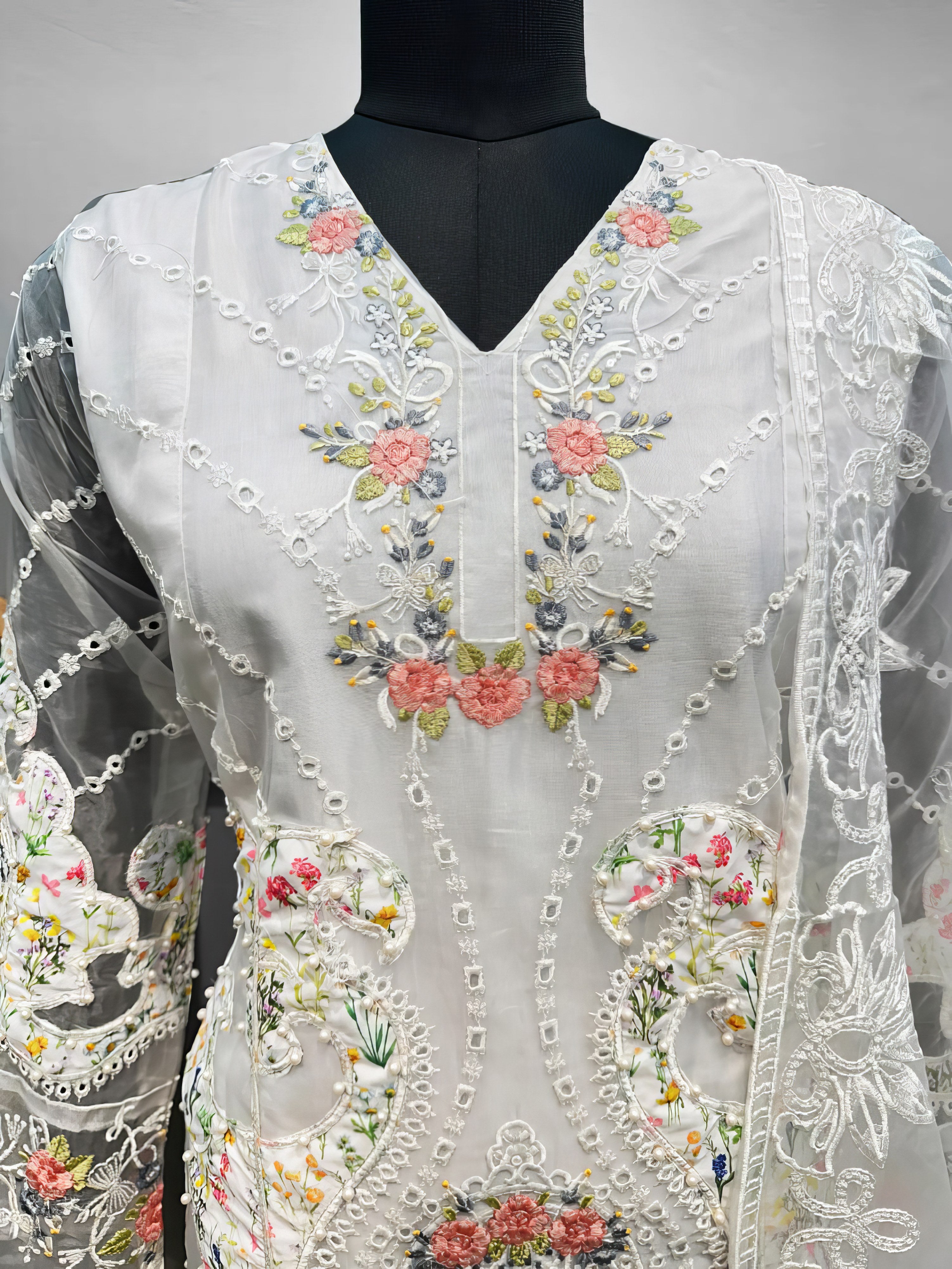 Zarlish Pearl Pakistani Suit EAPK0078