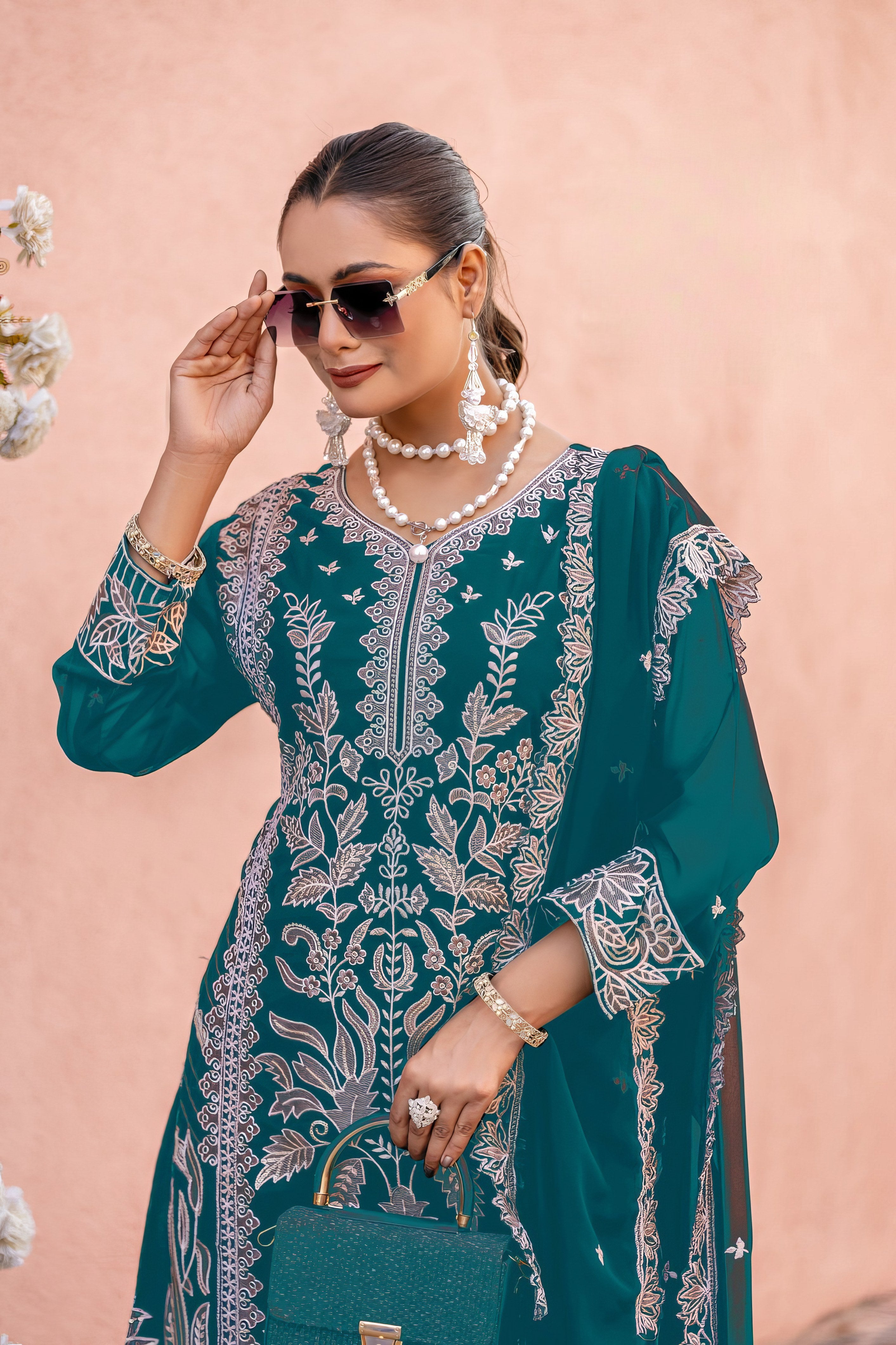 Aamira Handworked Pakistani Suit LXPK0077