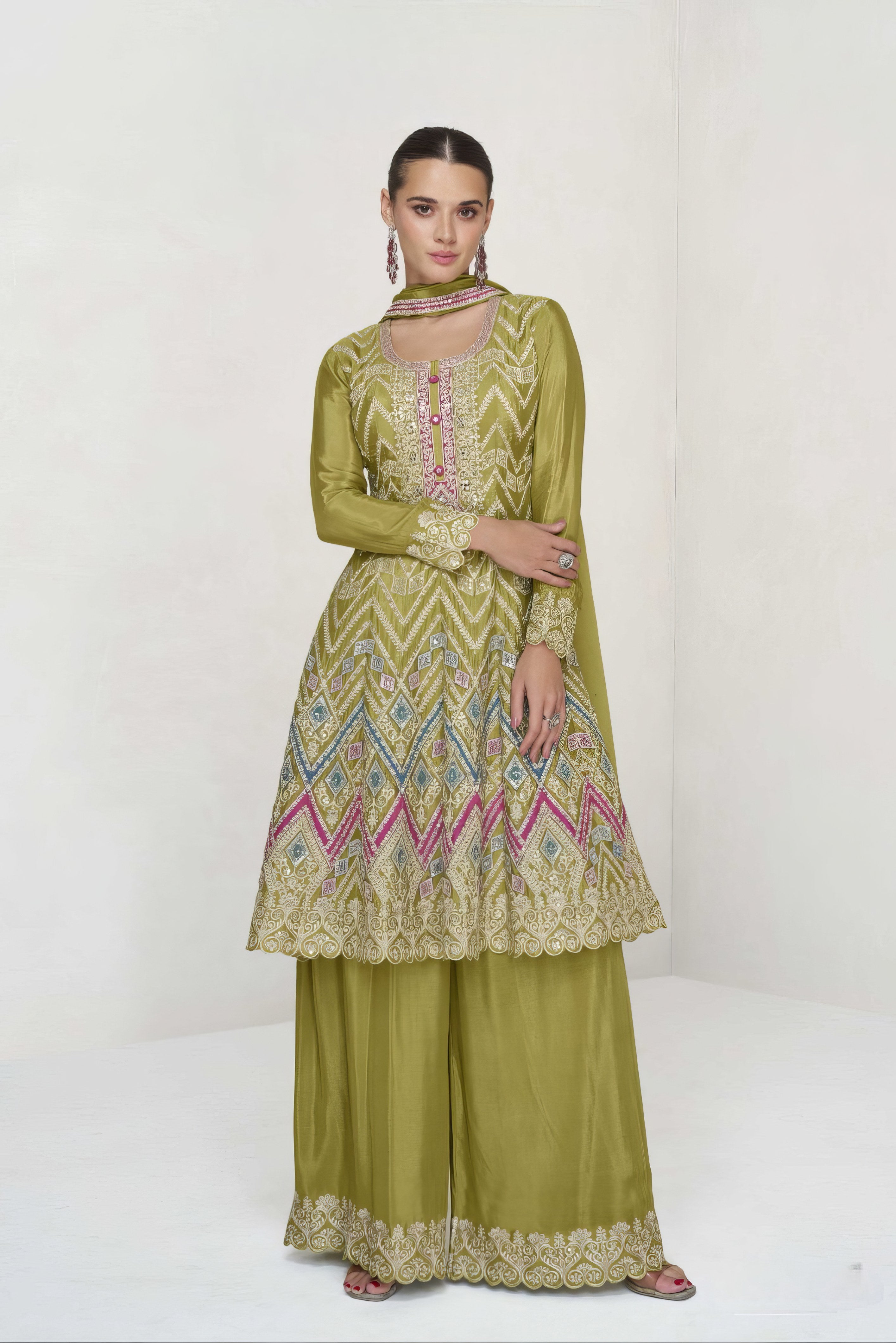 Chinon Charm Sharara LXSR0099