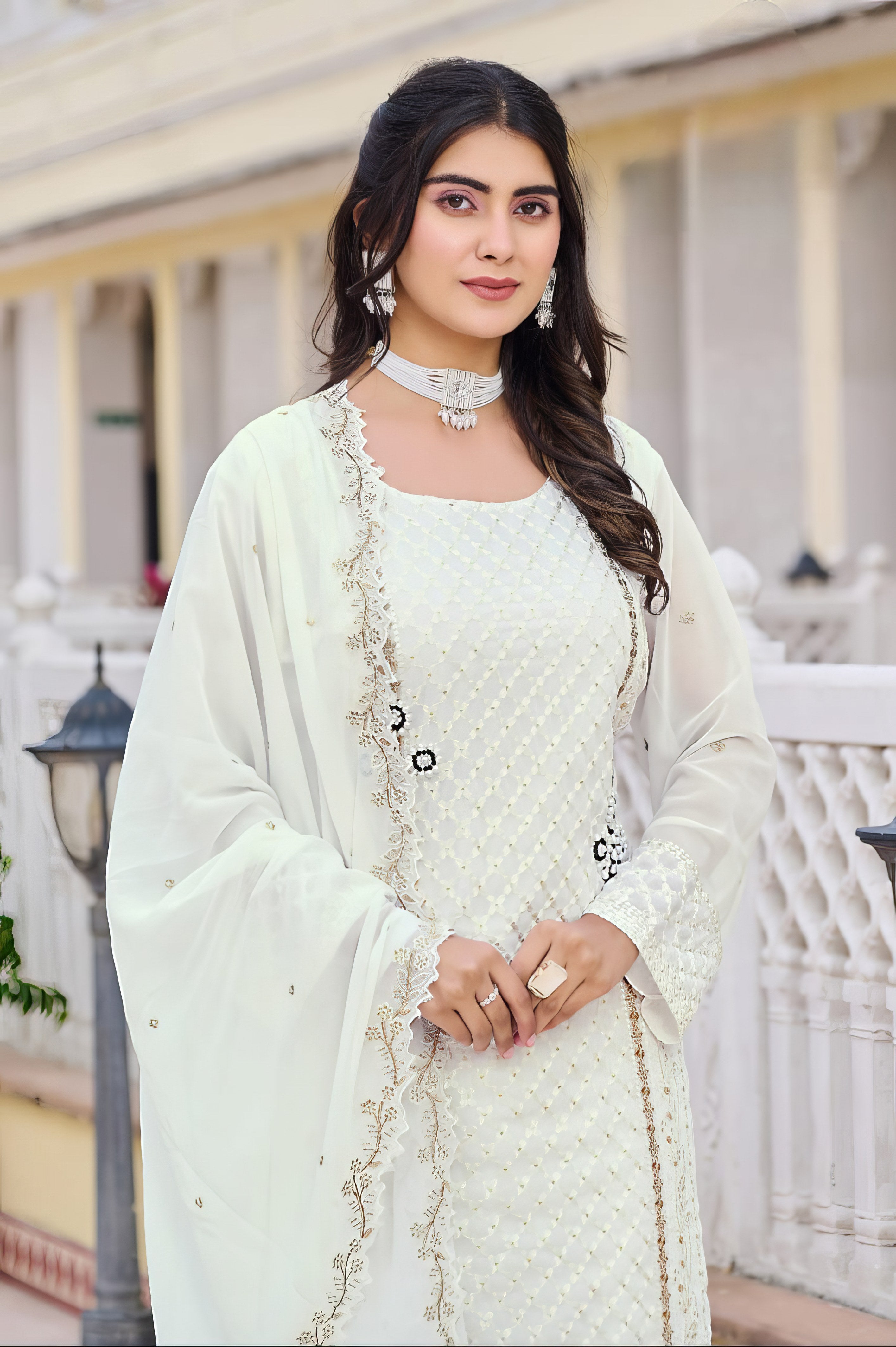 Zayra Embroidered Pakistani Suit EAPK0082