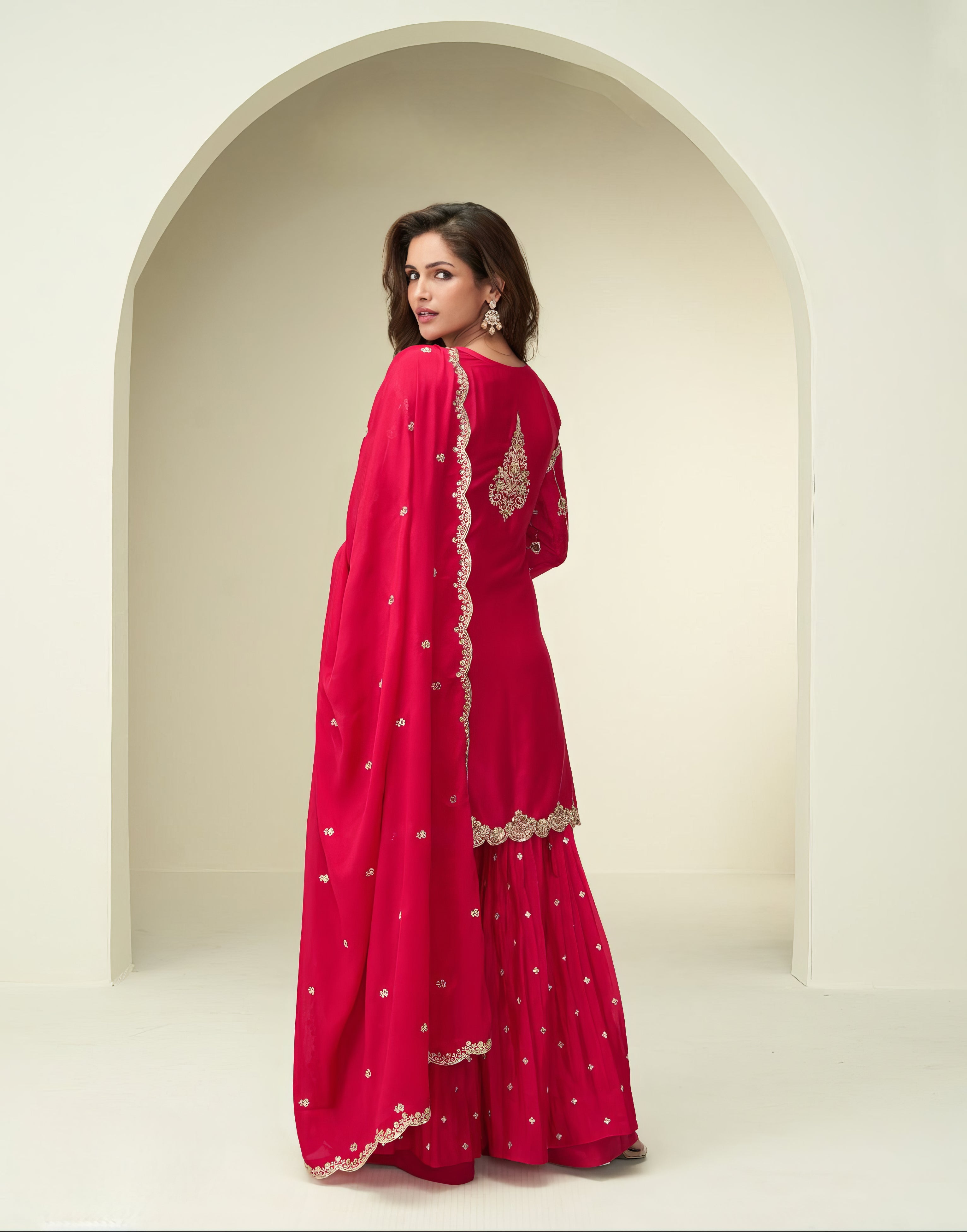 Nazneen Charm Set Gown LXGW0048