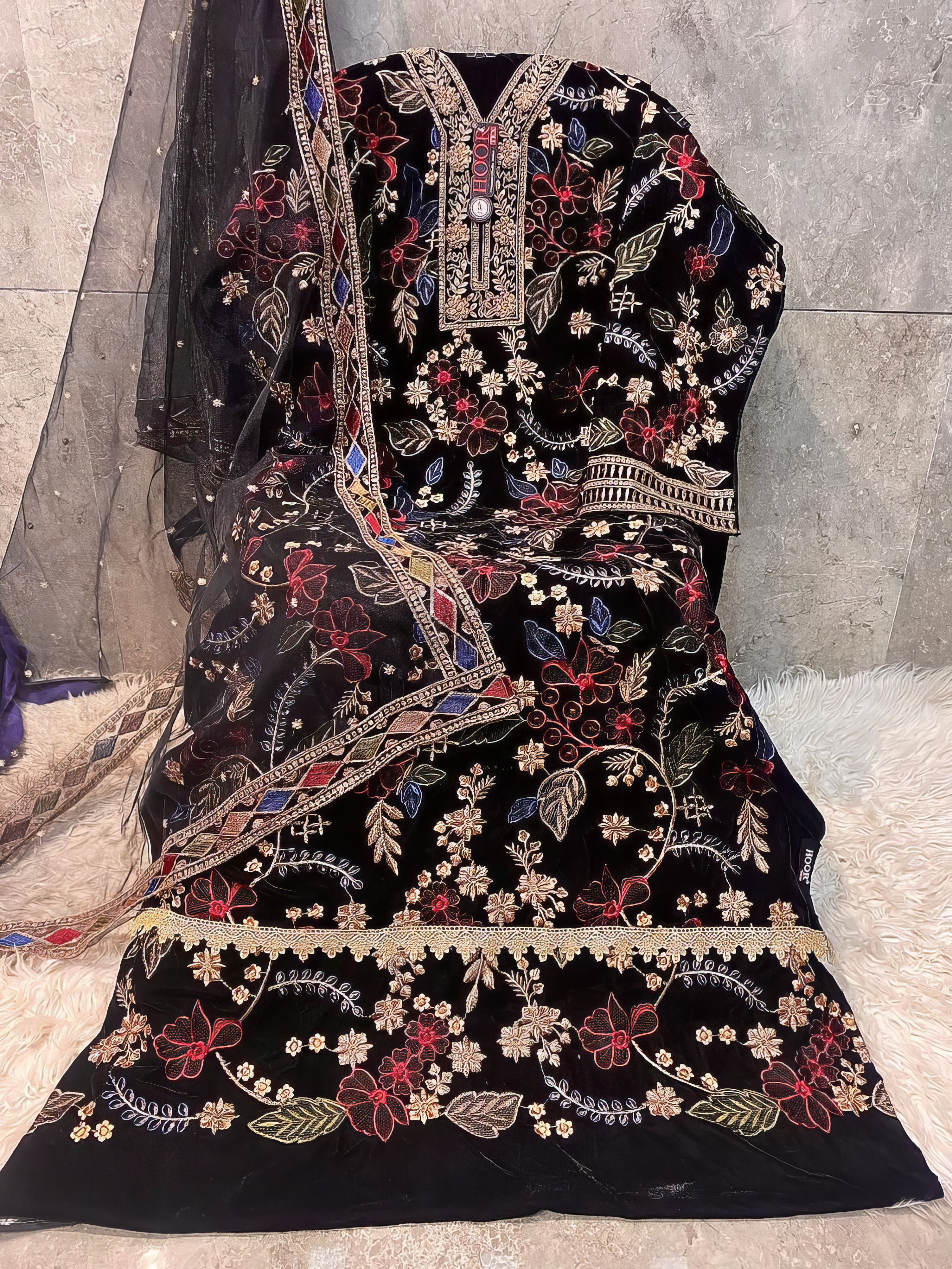 Zariya Lux Pakistani Suit EAPK0086
