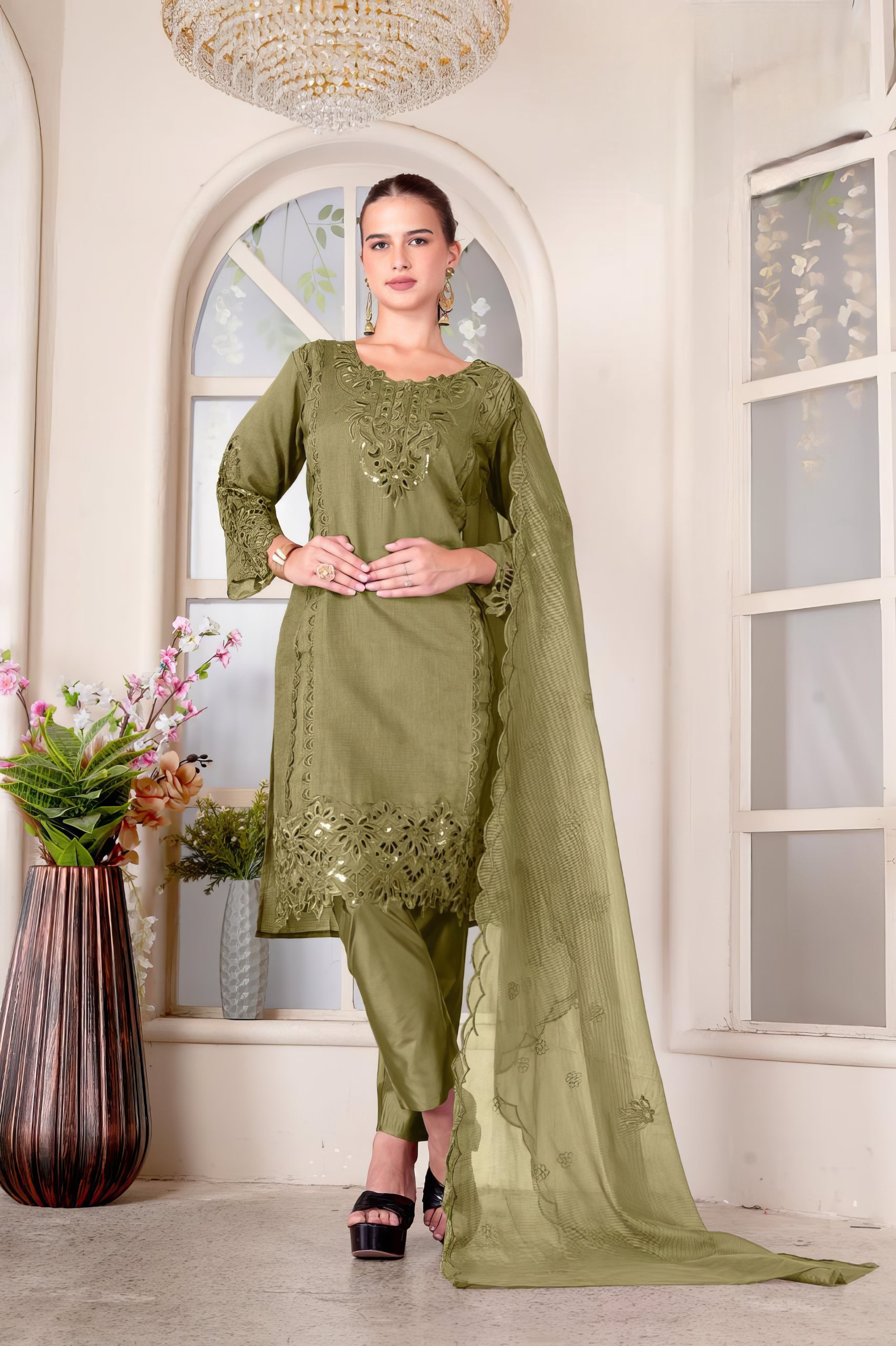 Zariya Luxe Kurti Pakistani Suit EAPK0094