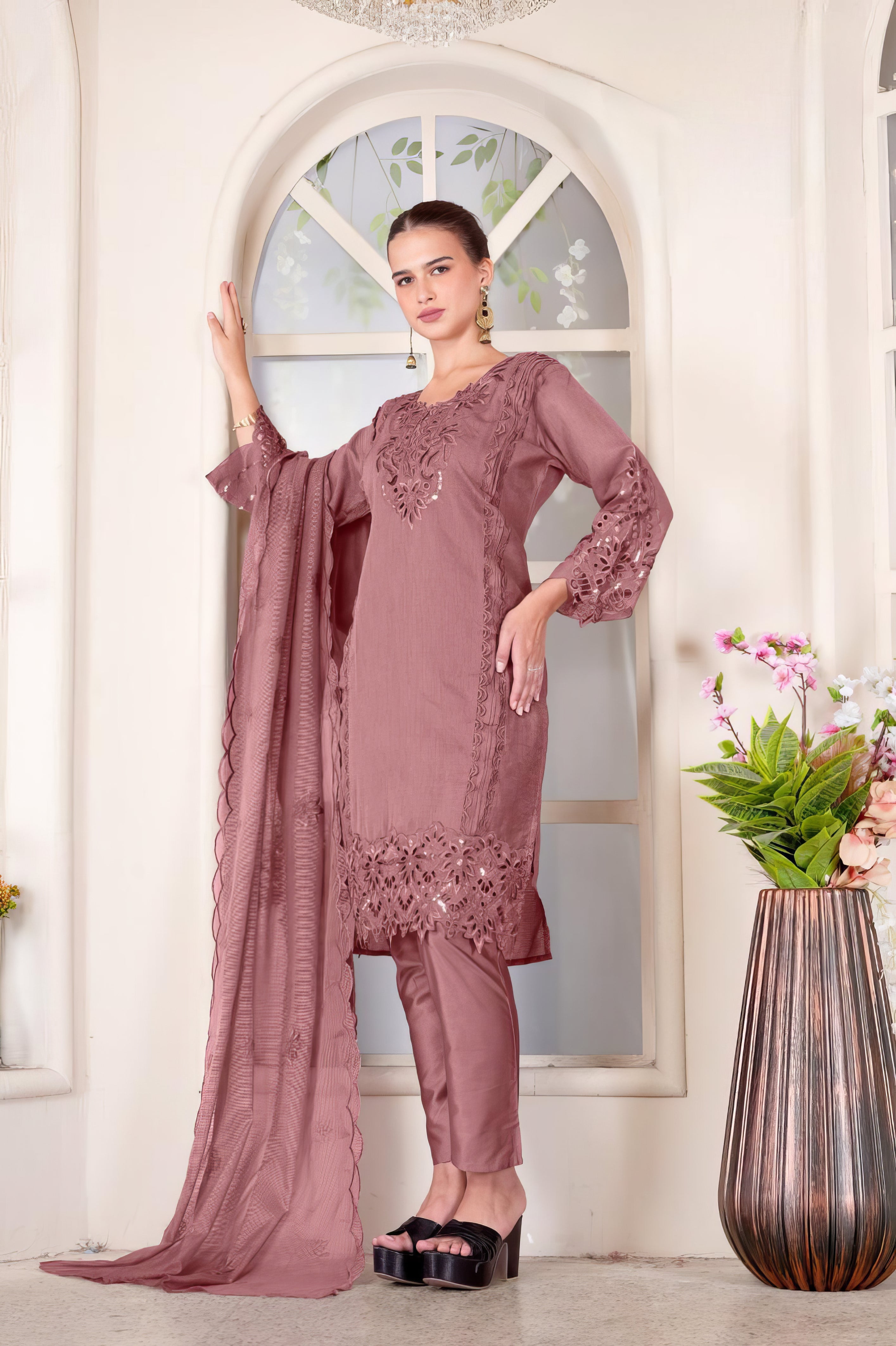 Zariya Luxe Kurti Pakistani Suit EAPK0094