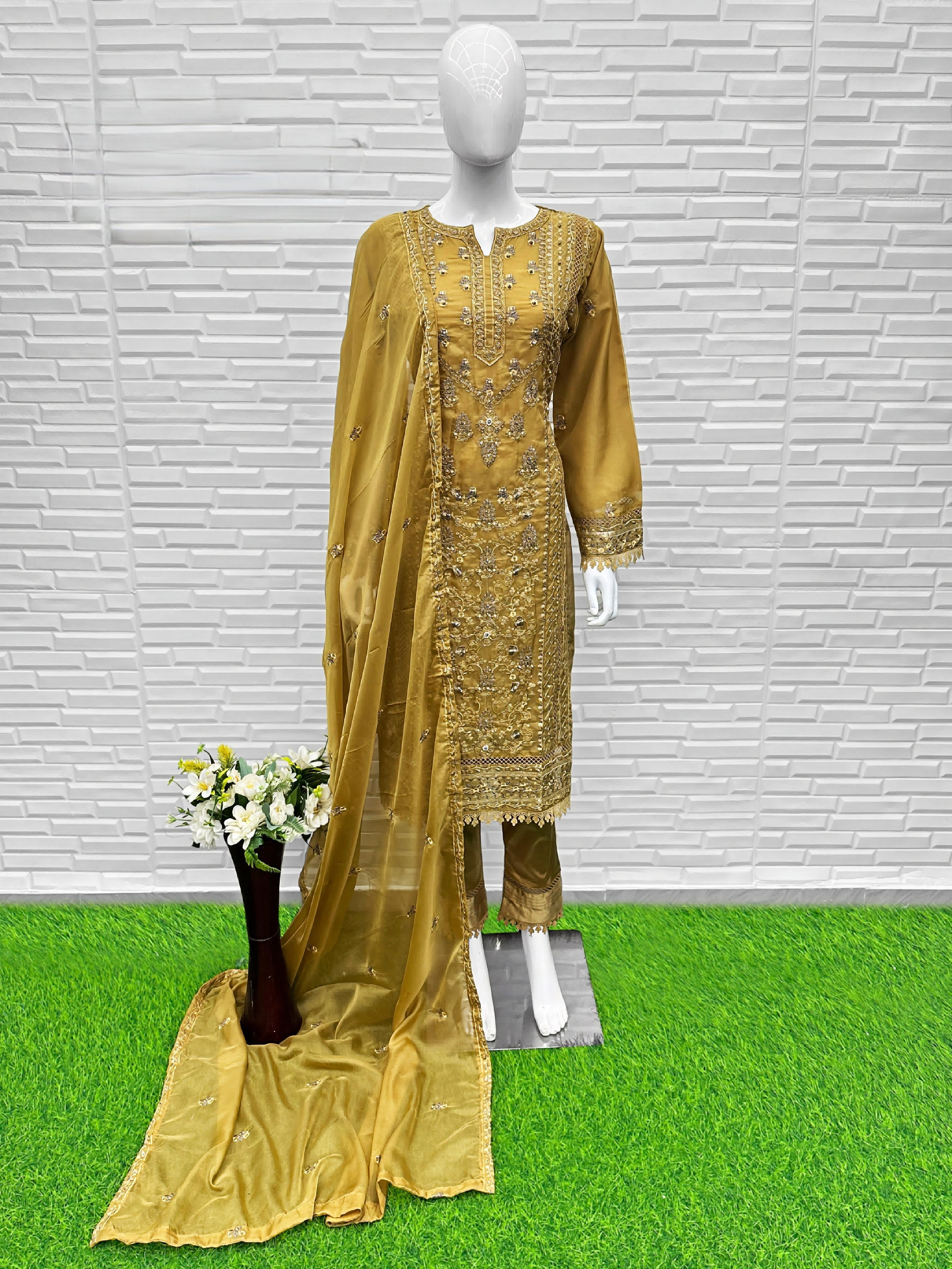 Empress Cutwork Charm Pakistani Suit EAPK0051