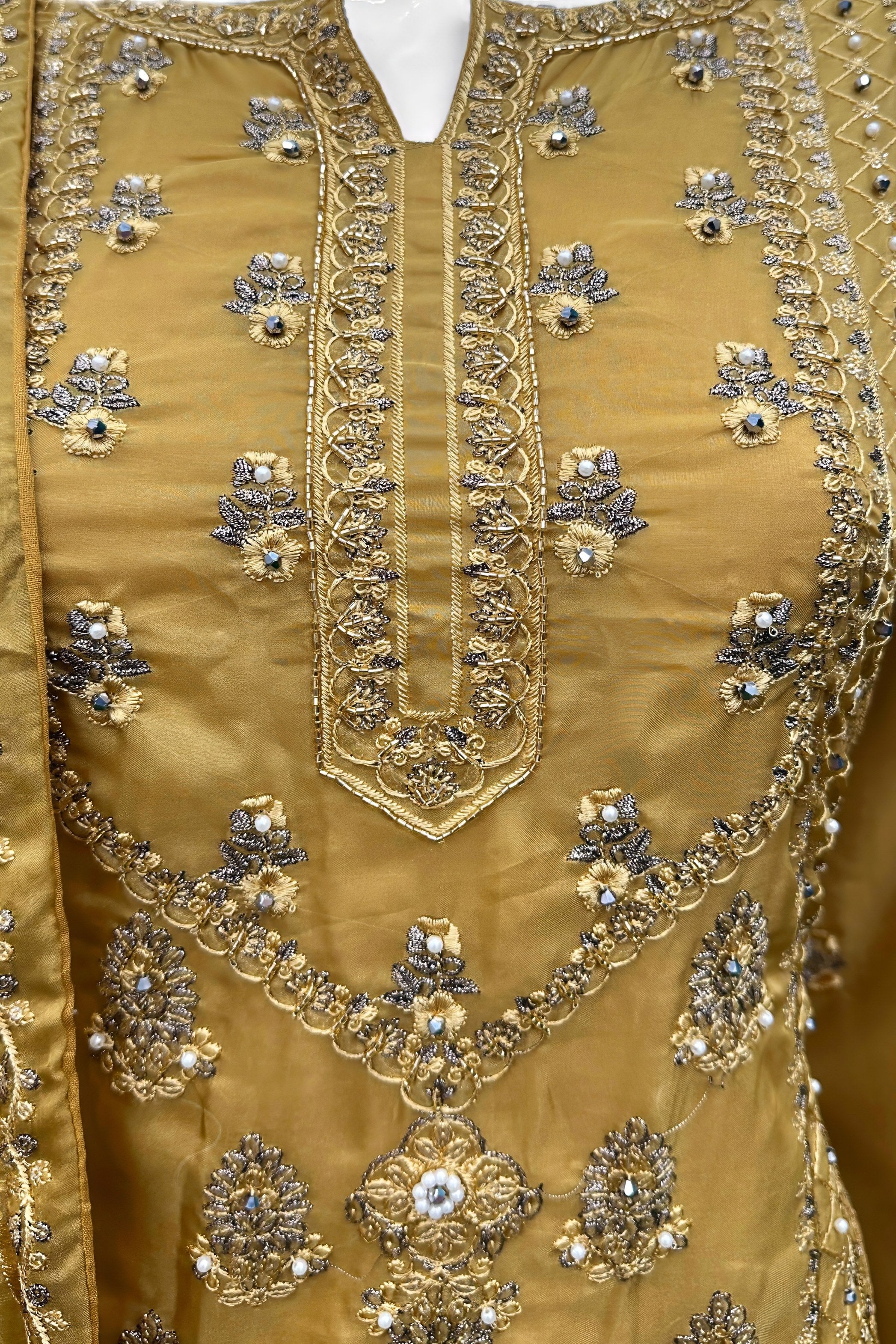 Empress Cutwork Charm Pakistani Suit EAPK0051