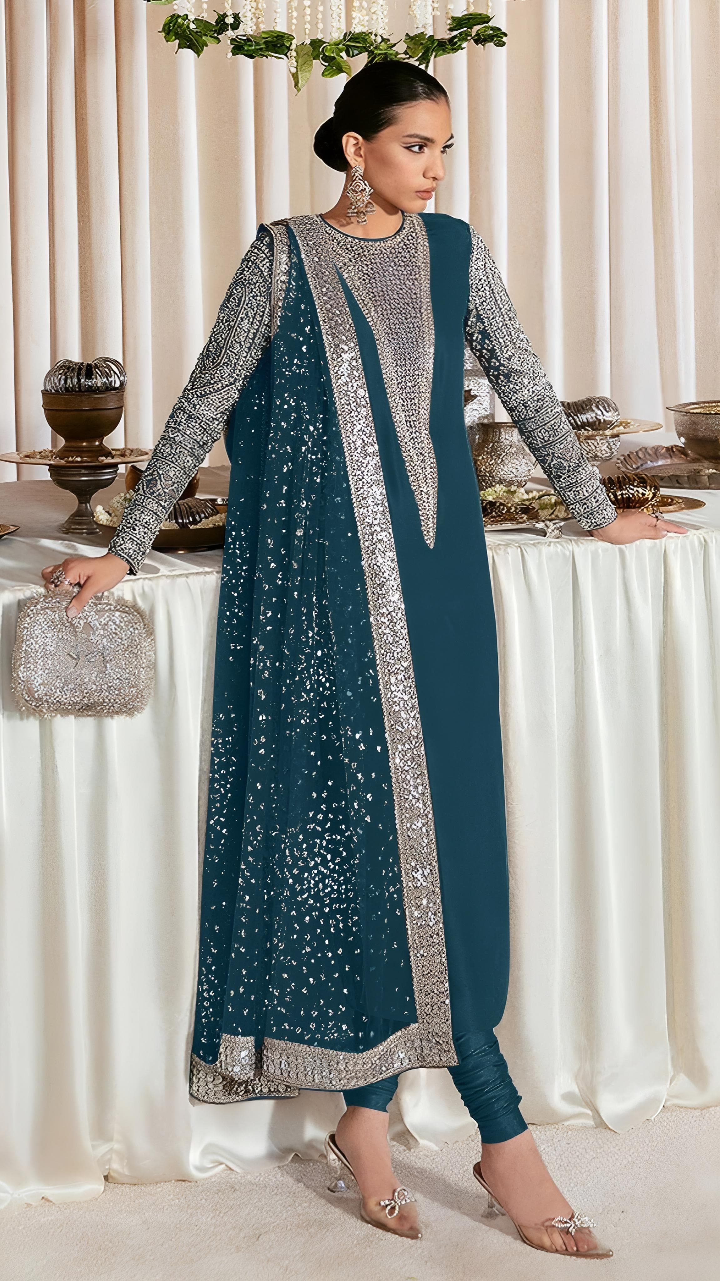 Aariah Veil Embroideried Pakistani suit Work EAPK0008