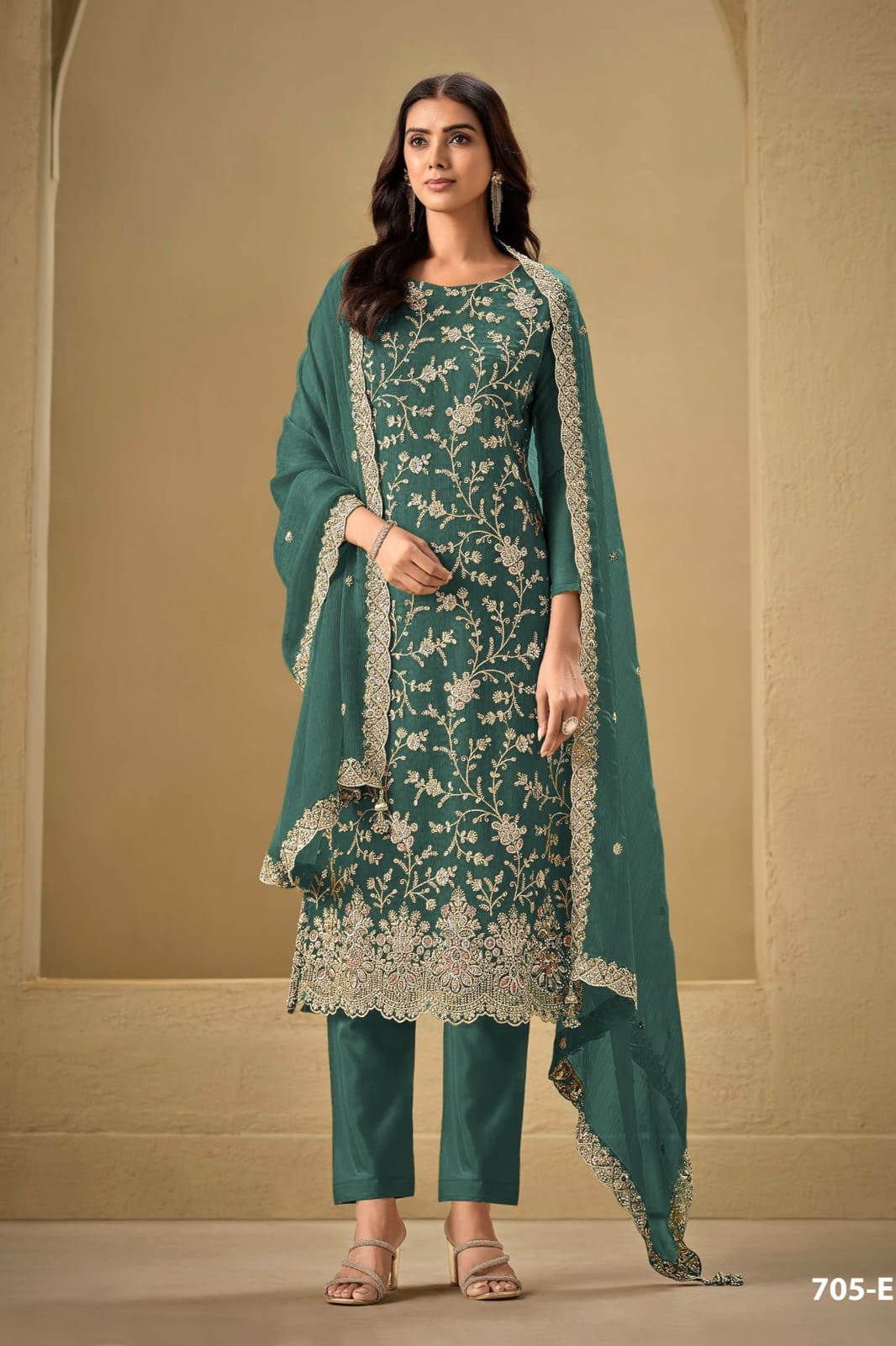 Parisa Glow Pakistani Suit EAPK0033