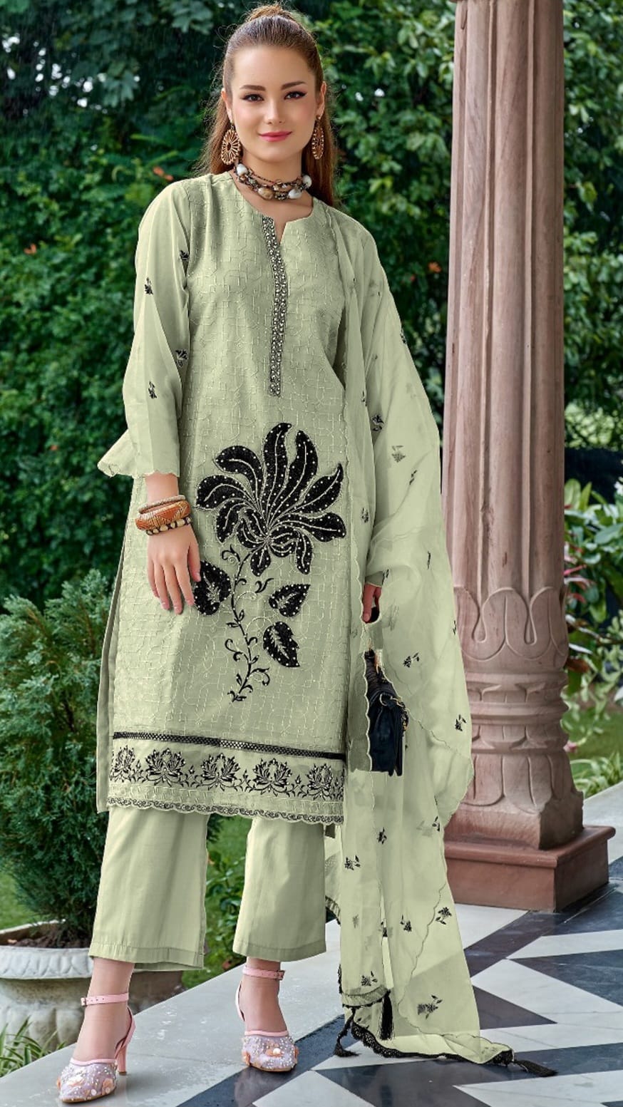 Organza Noir Elegance Pakistani Suit EAPK0044