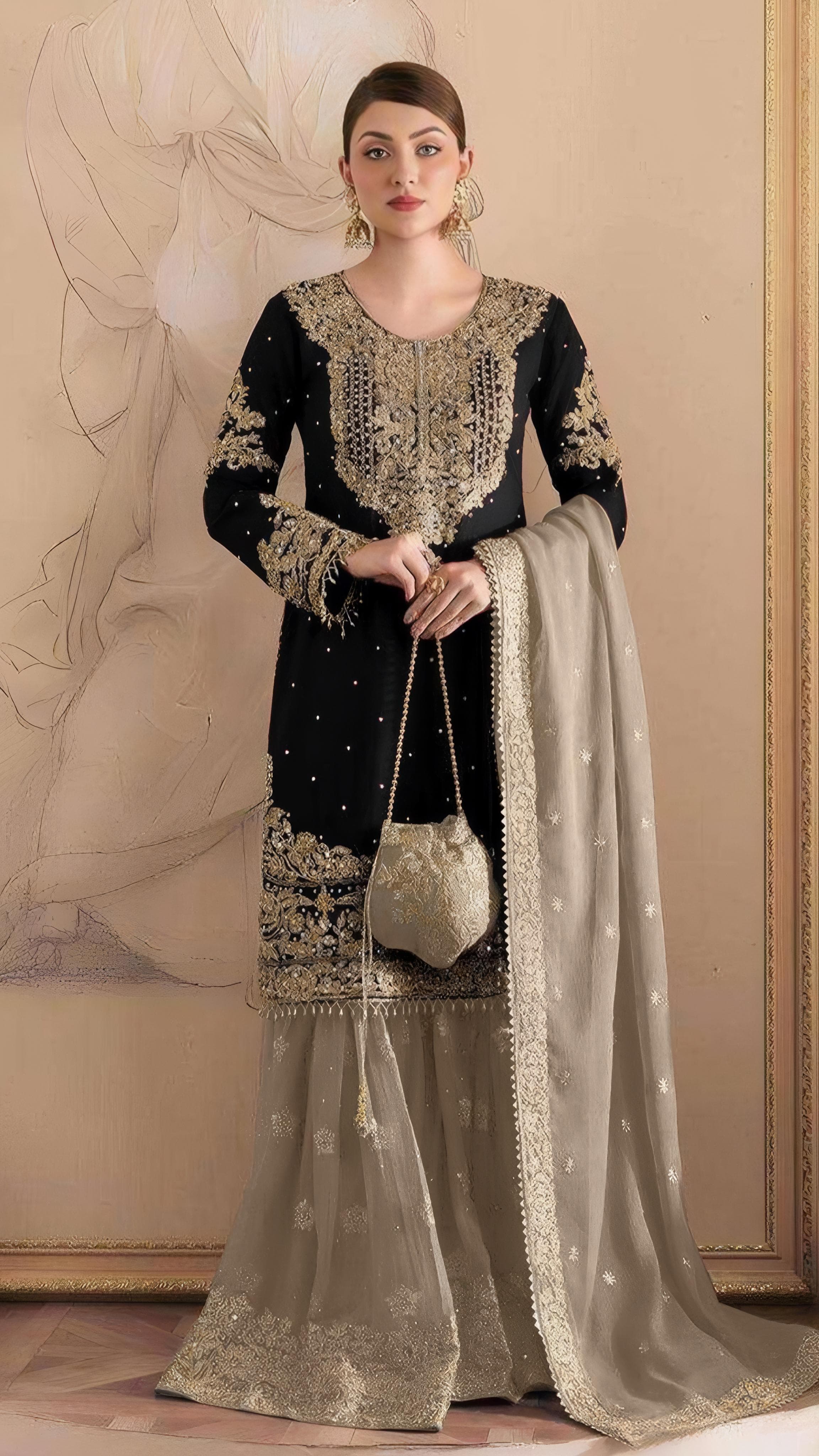 Designer Pakistani Suit with zari work EAPK0045