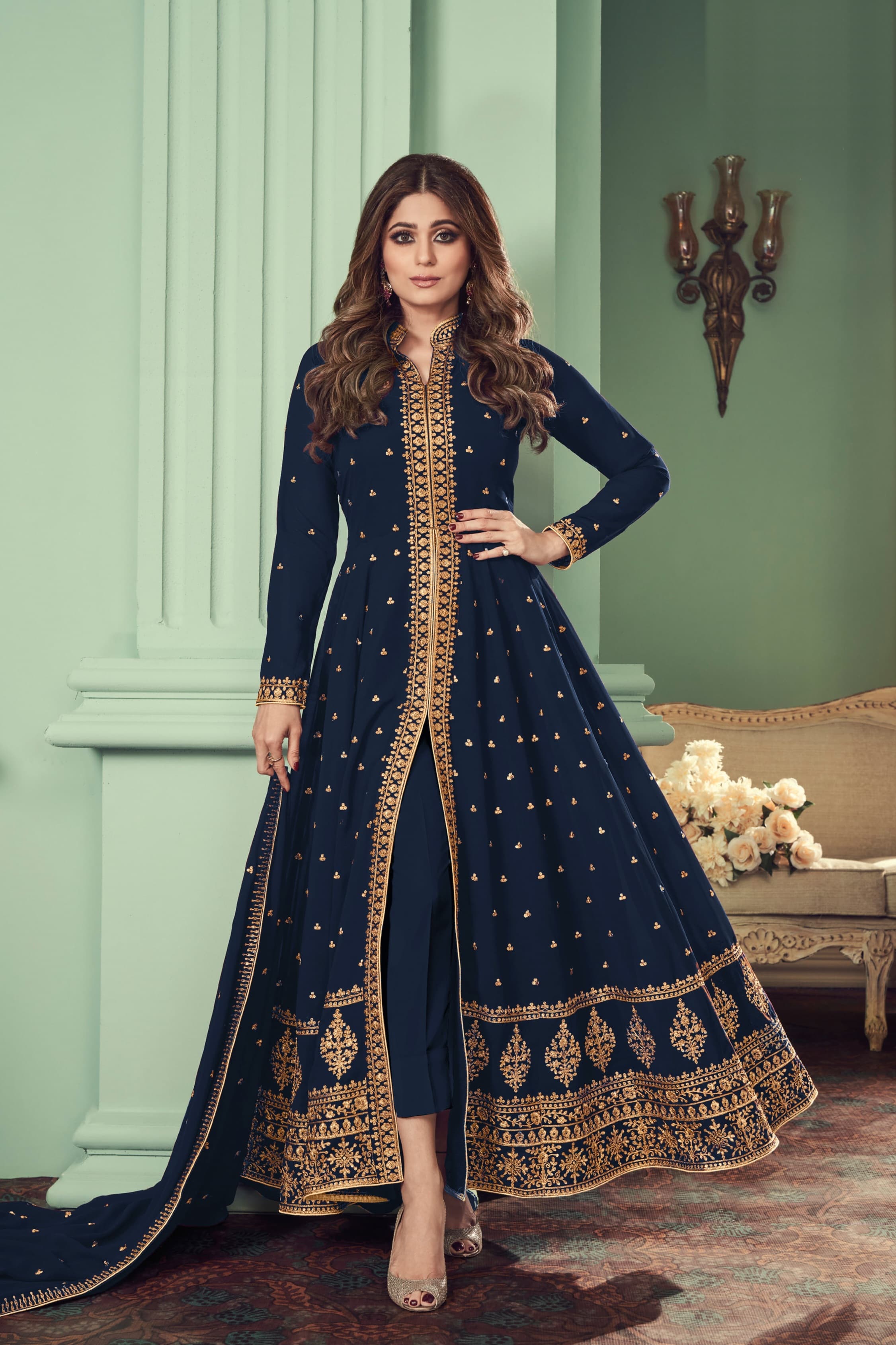 Regal Weave Designer GOWN EAGW0016