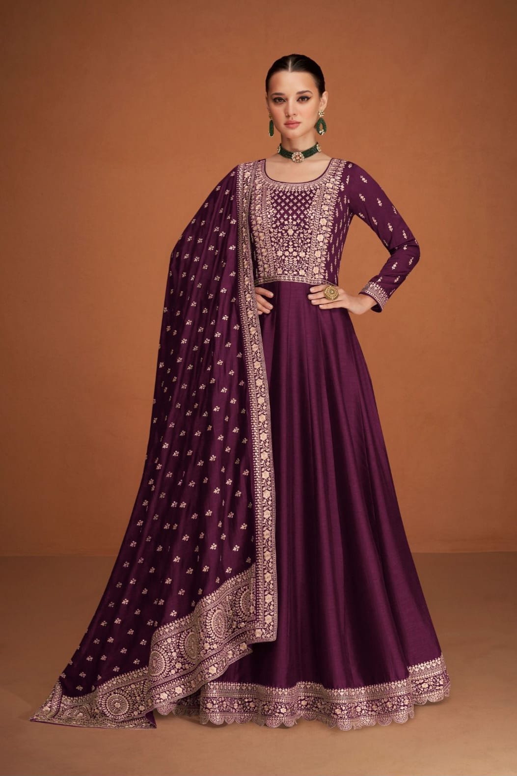 Royal Whisper Designer GOWN EAGW0021
