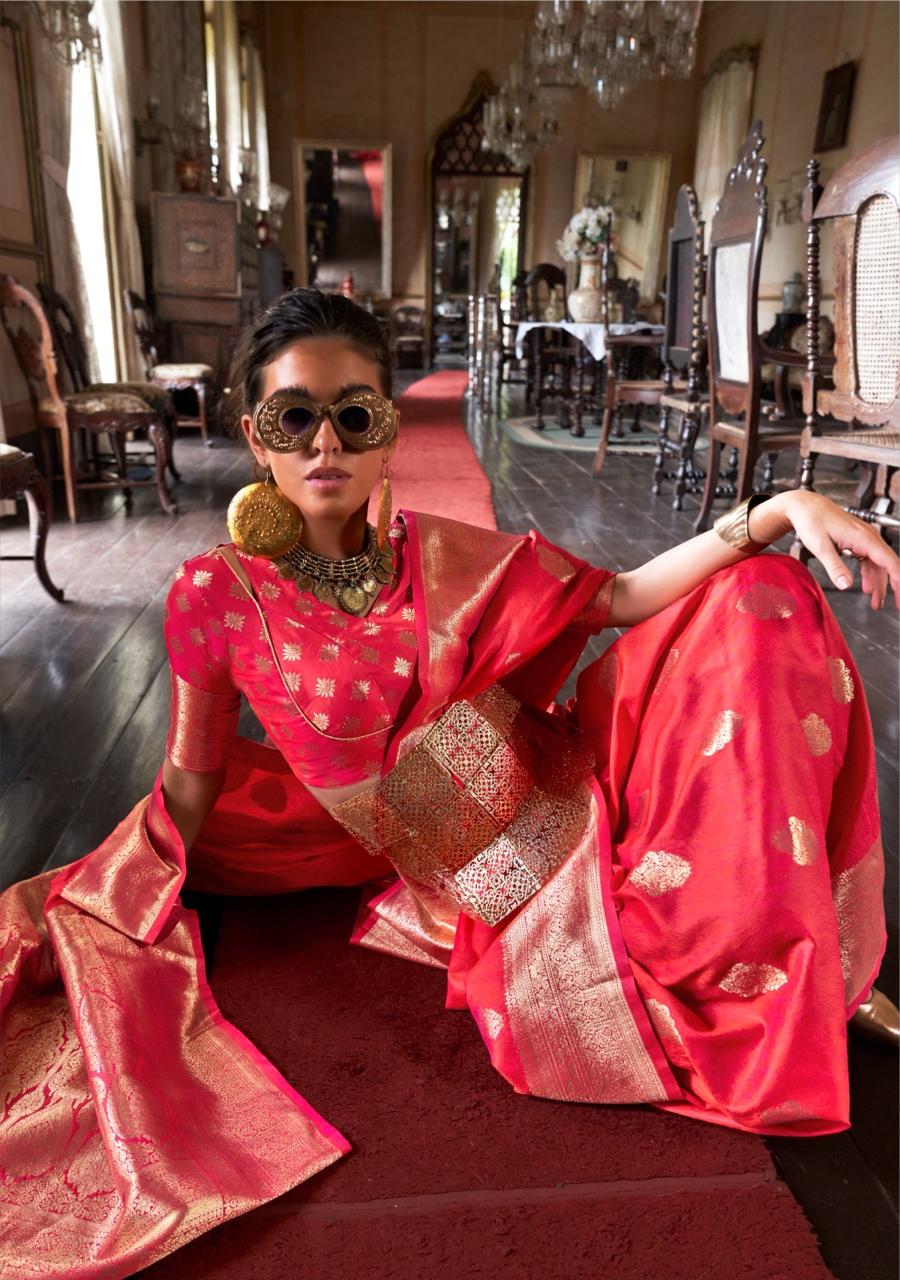 Iraaya Two-Tone Handloom Silk Saree EASE0022