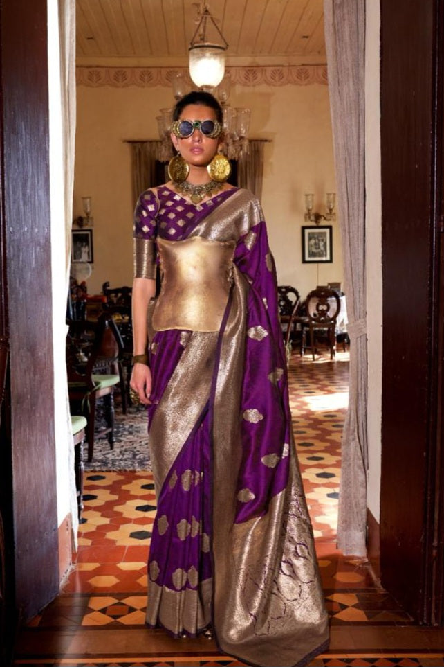 Iraaya Two-Tone Handloom Silk Saree EASE0022
