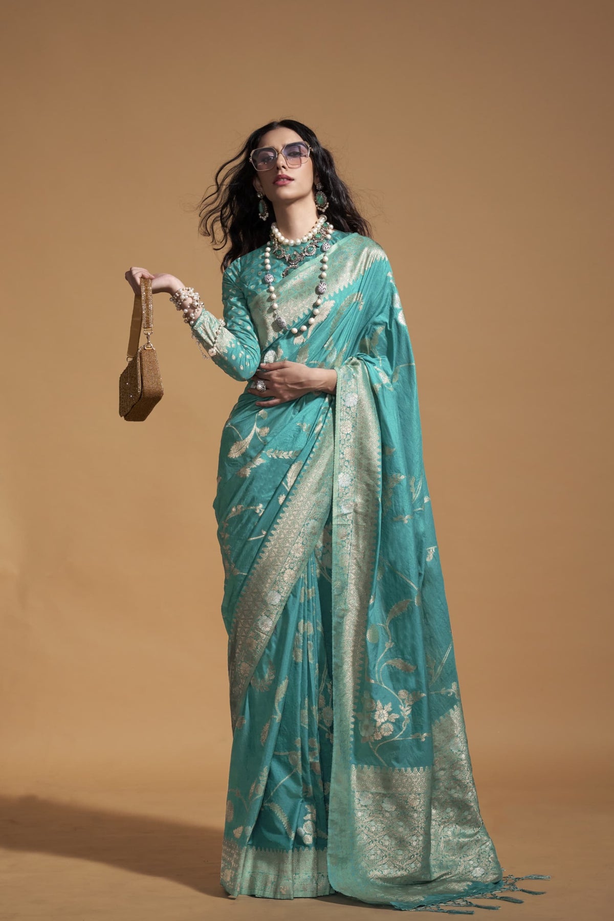 Handloom Weaving Silk Saree LXSE0039