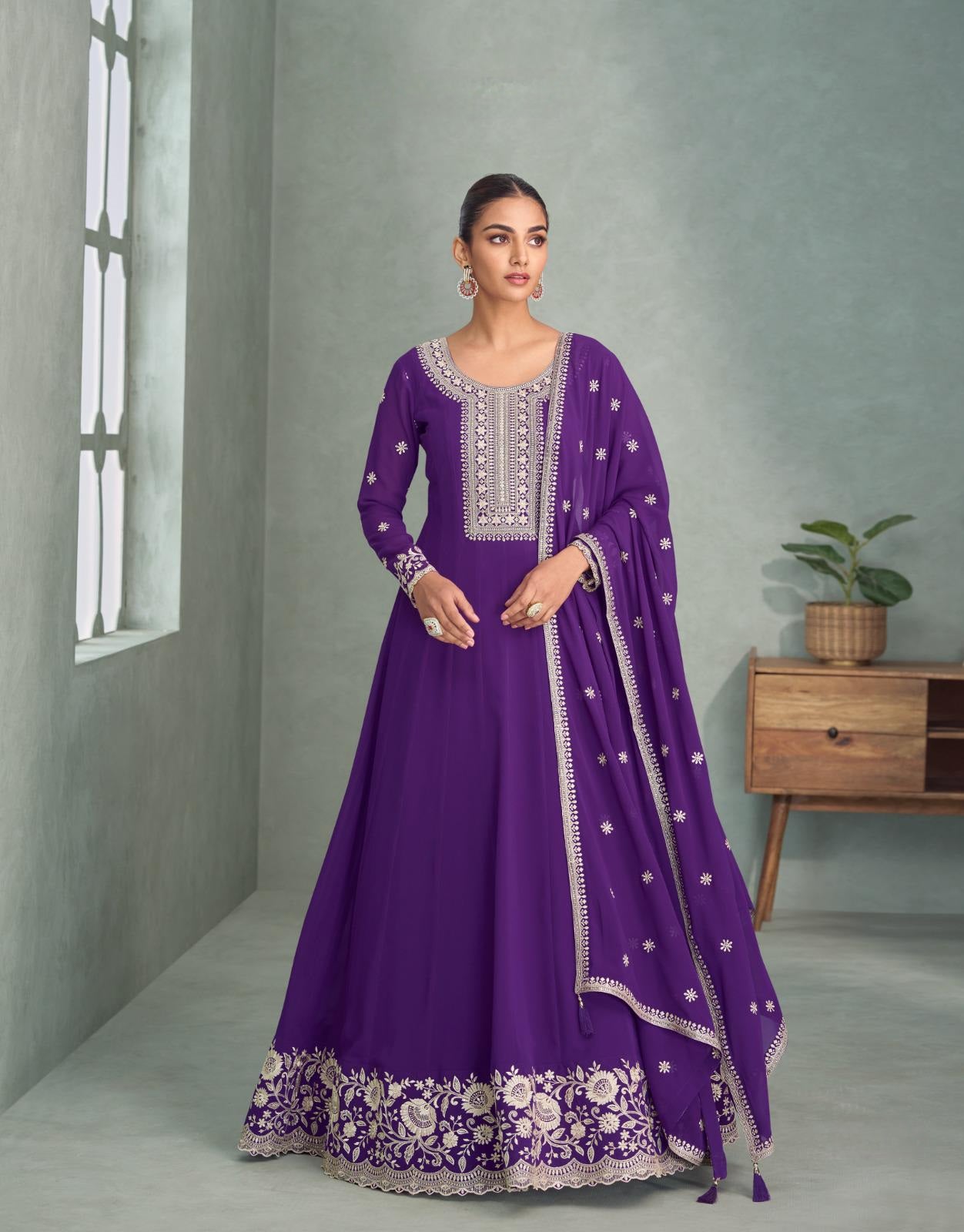 Saanjh Serenity Premium Gown LXGW0040