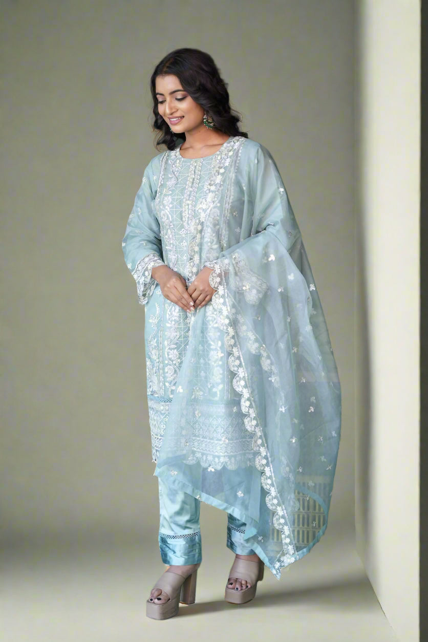 Ethereal Thread Bloom Pakistani Suit LXPK0052