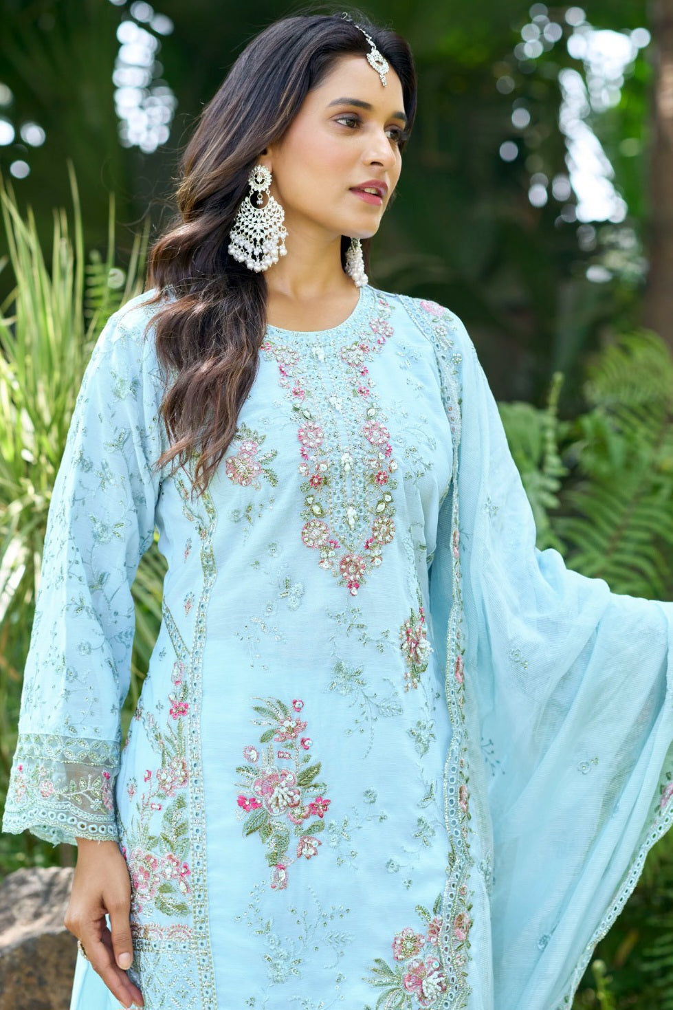 Textured Elegance Pakistani Suit EAPK0067
