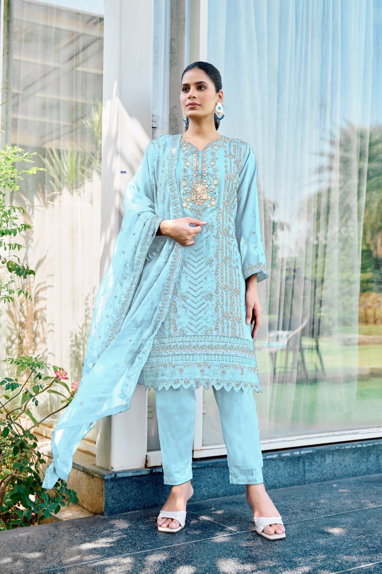 Grace in Glimmer Pakistani Suit EAPK0059
