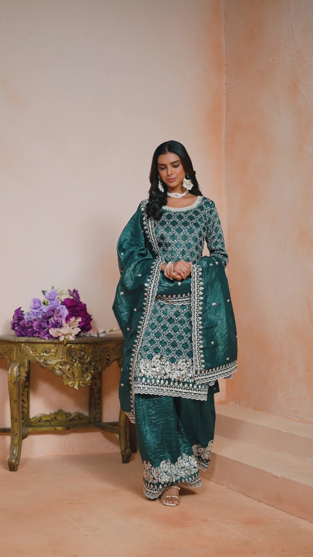 Gold Crush fabric Exlusive SHARARA EASR0050